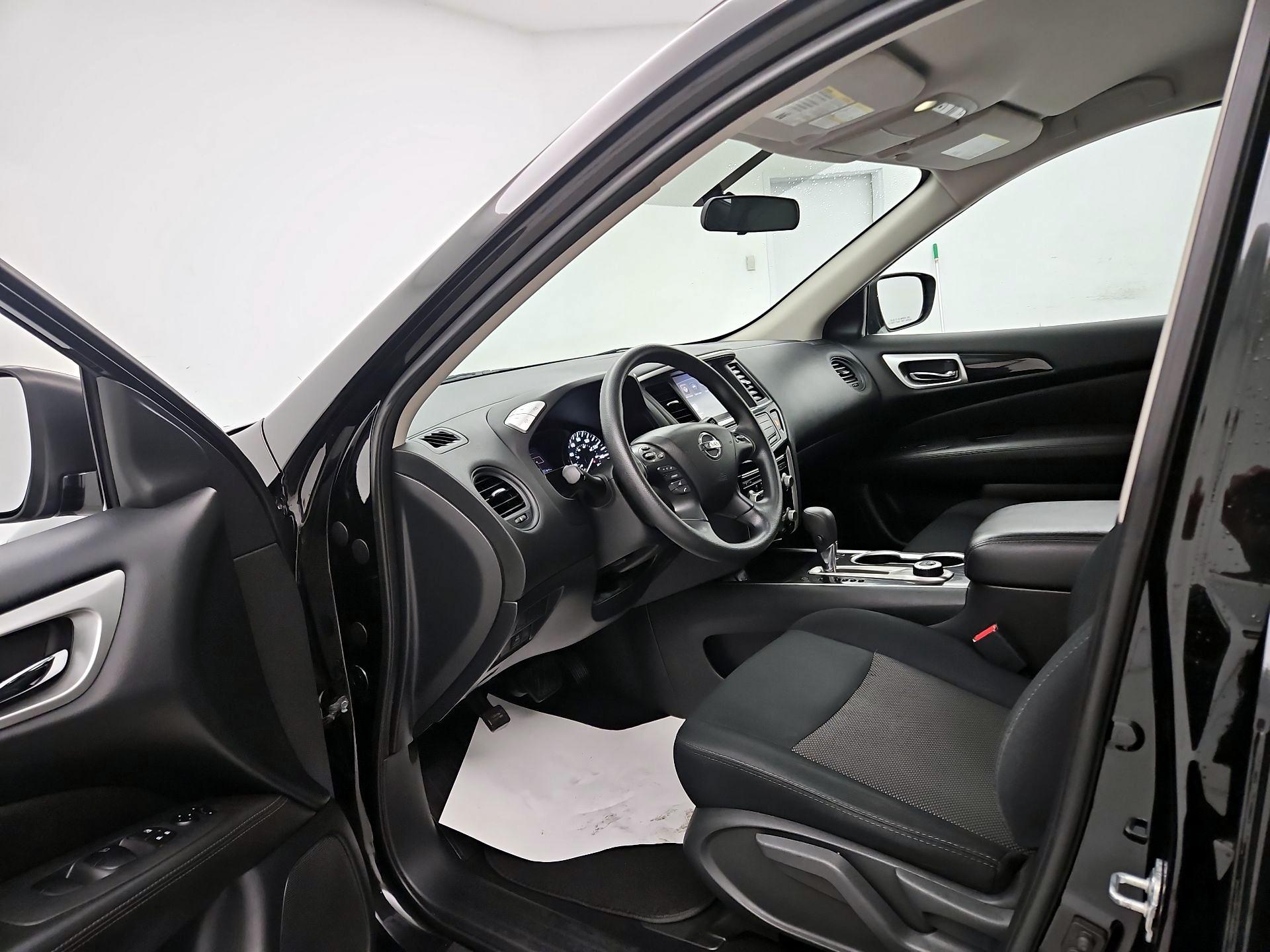 Thumbnail: 2019 Nissan Pathfinder - 11