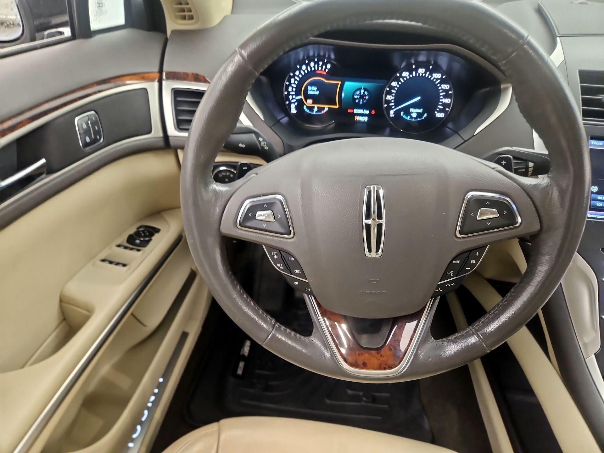 Thumbnail: 2014 Lincoln MKZ - 10