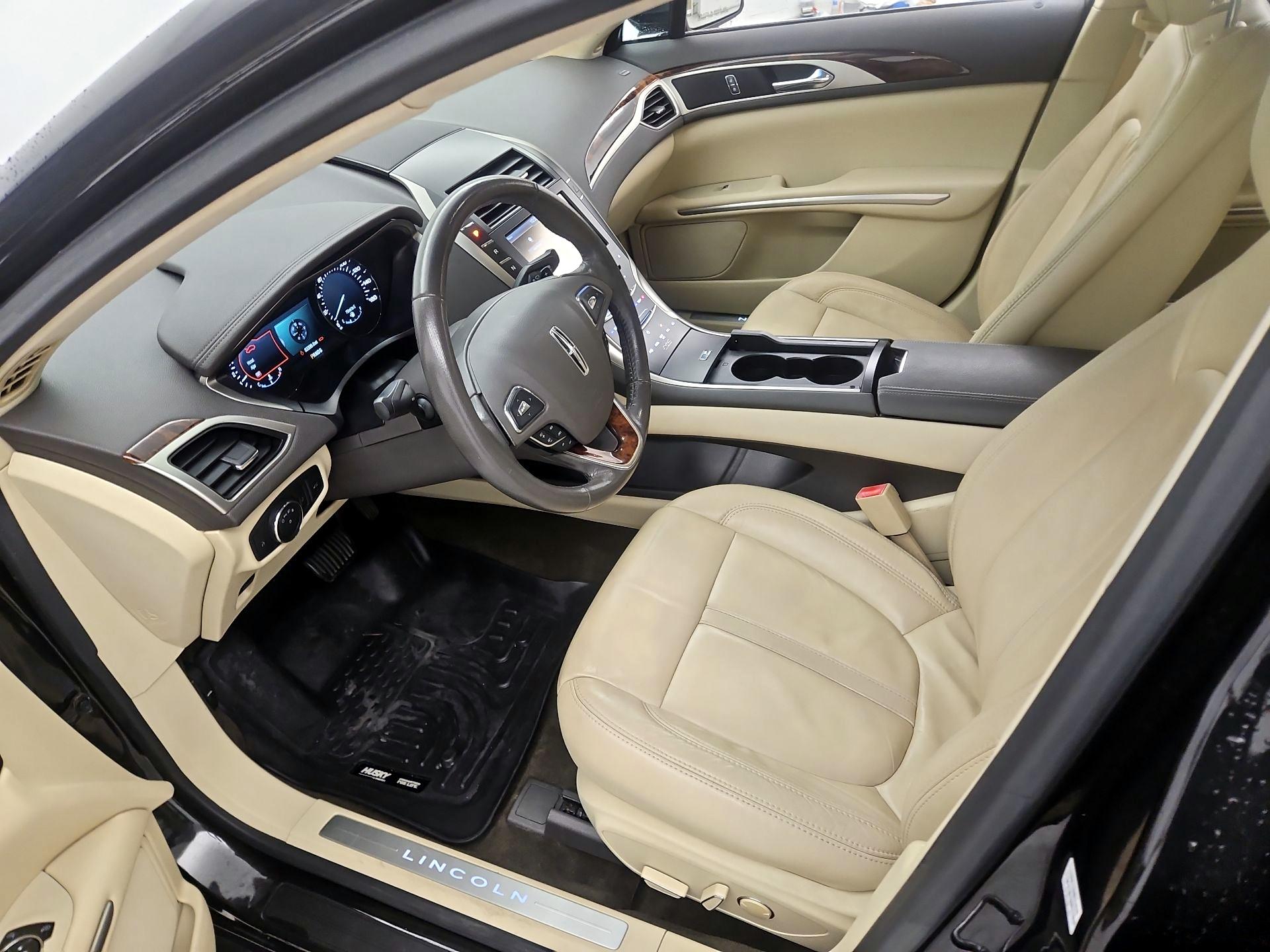 Thumbnail: 2014 Lincoln MKZ - 11