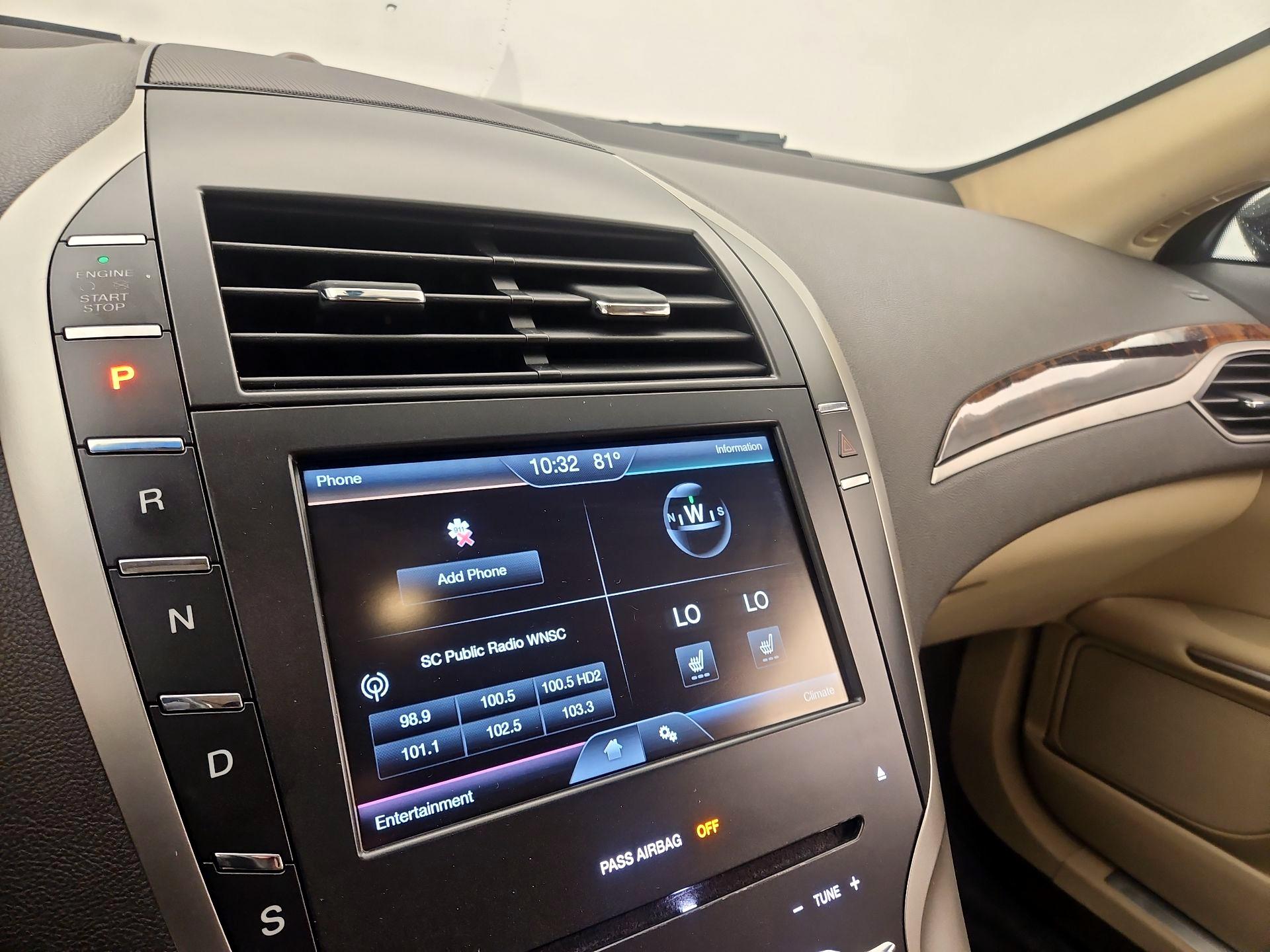 Thumbnail: 2014 Lincoln MKZ - 15