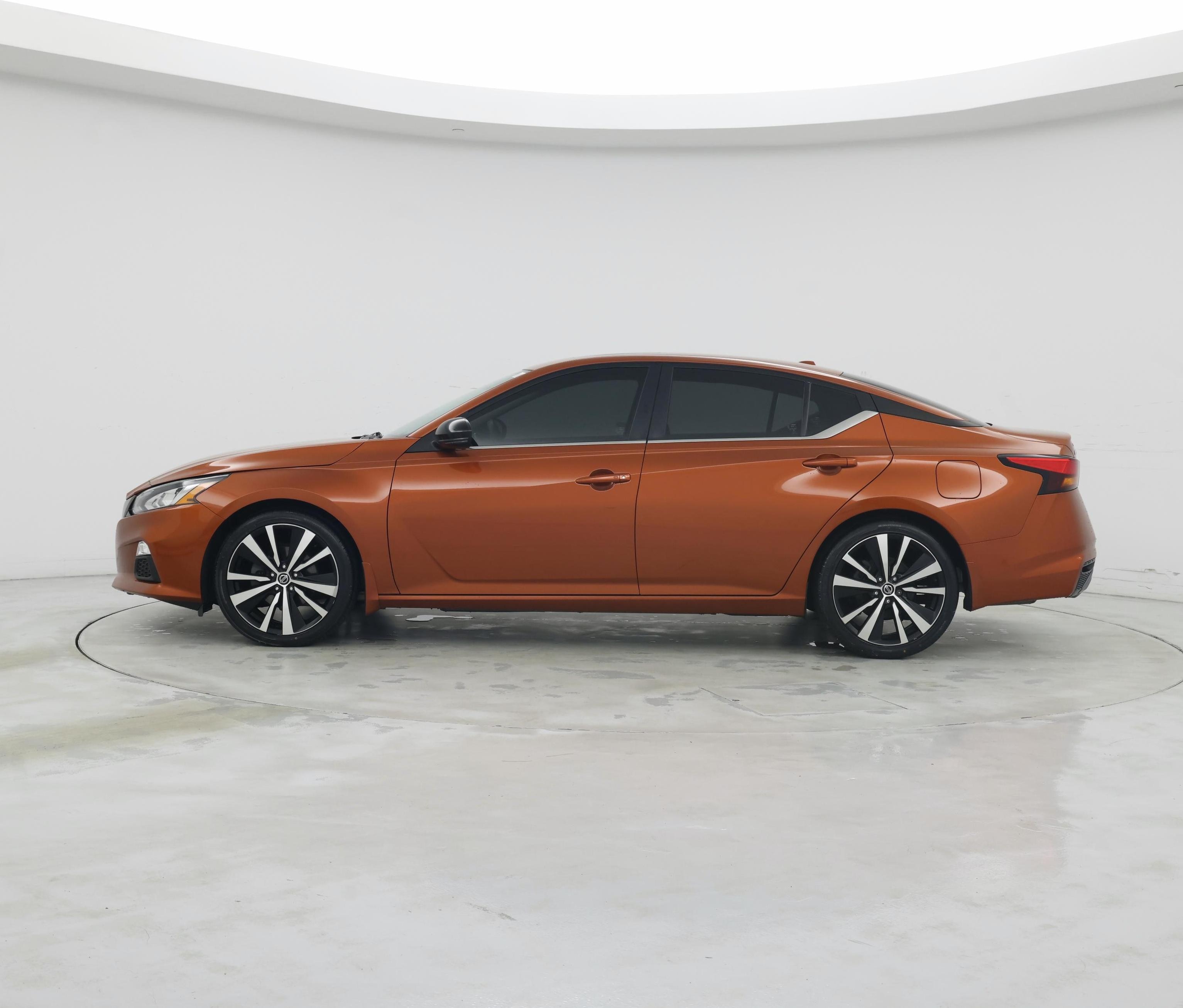 Thumbnail: 2020 Nissan Altima - 3