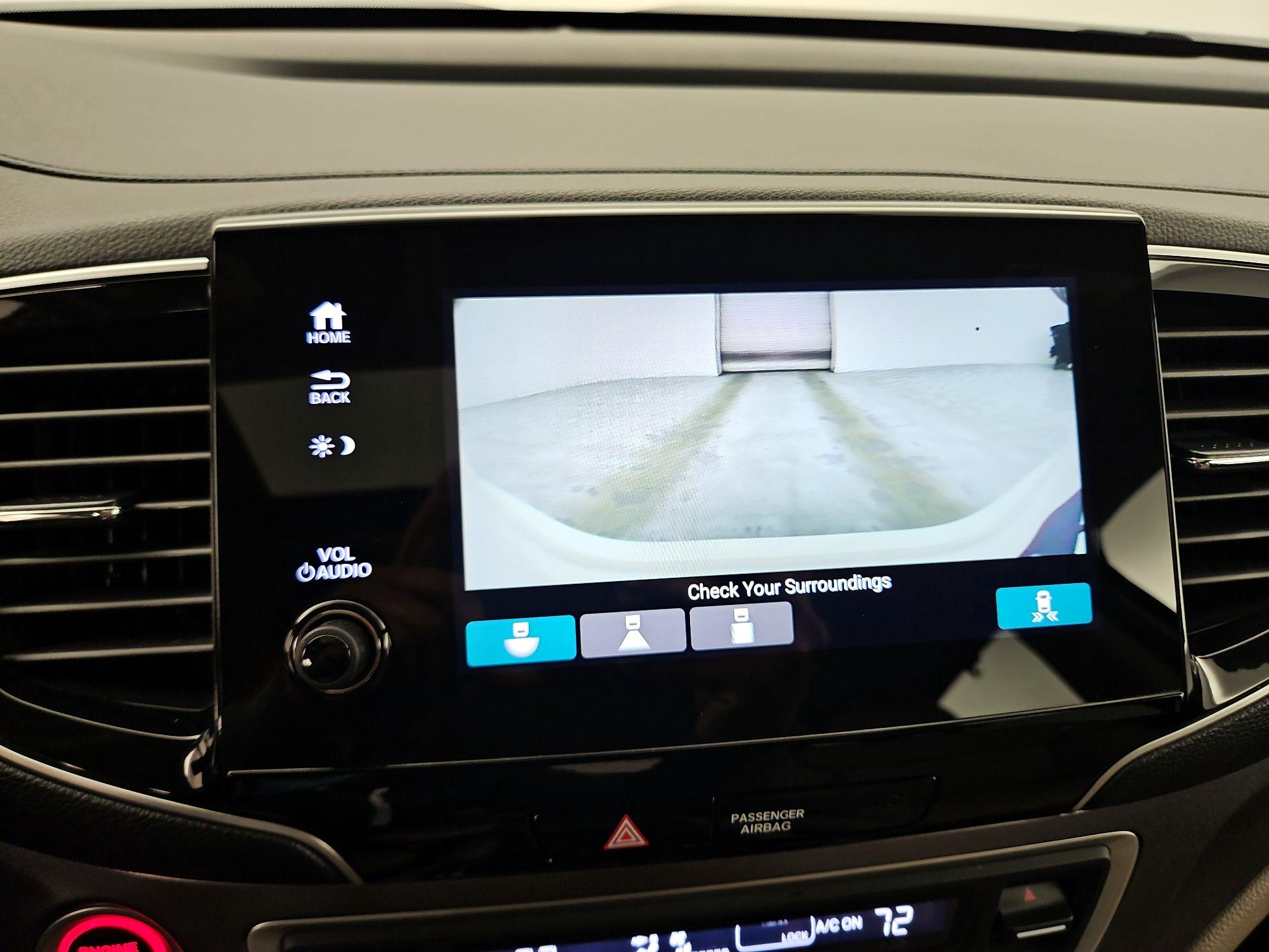 Thumbnail: 2019 Honda Pilot - 14