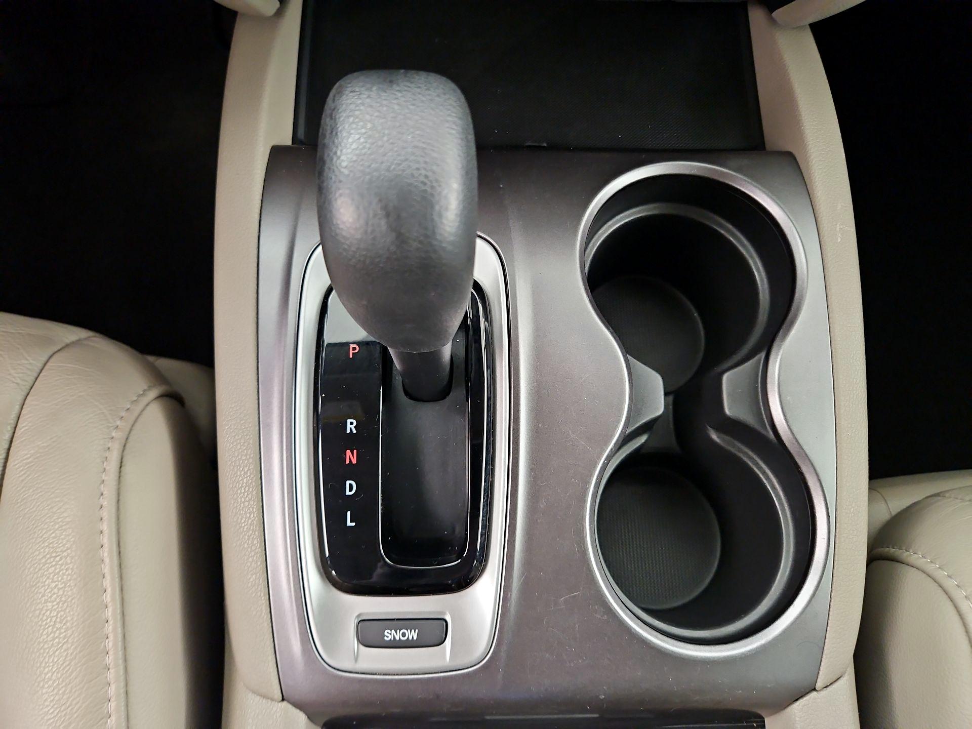 Thumbnail: 2019 Honda Pilot - 17