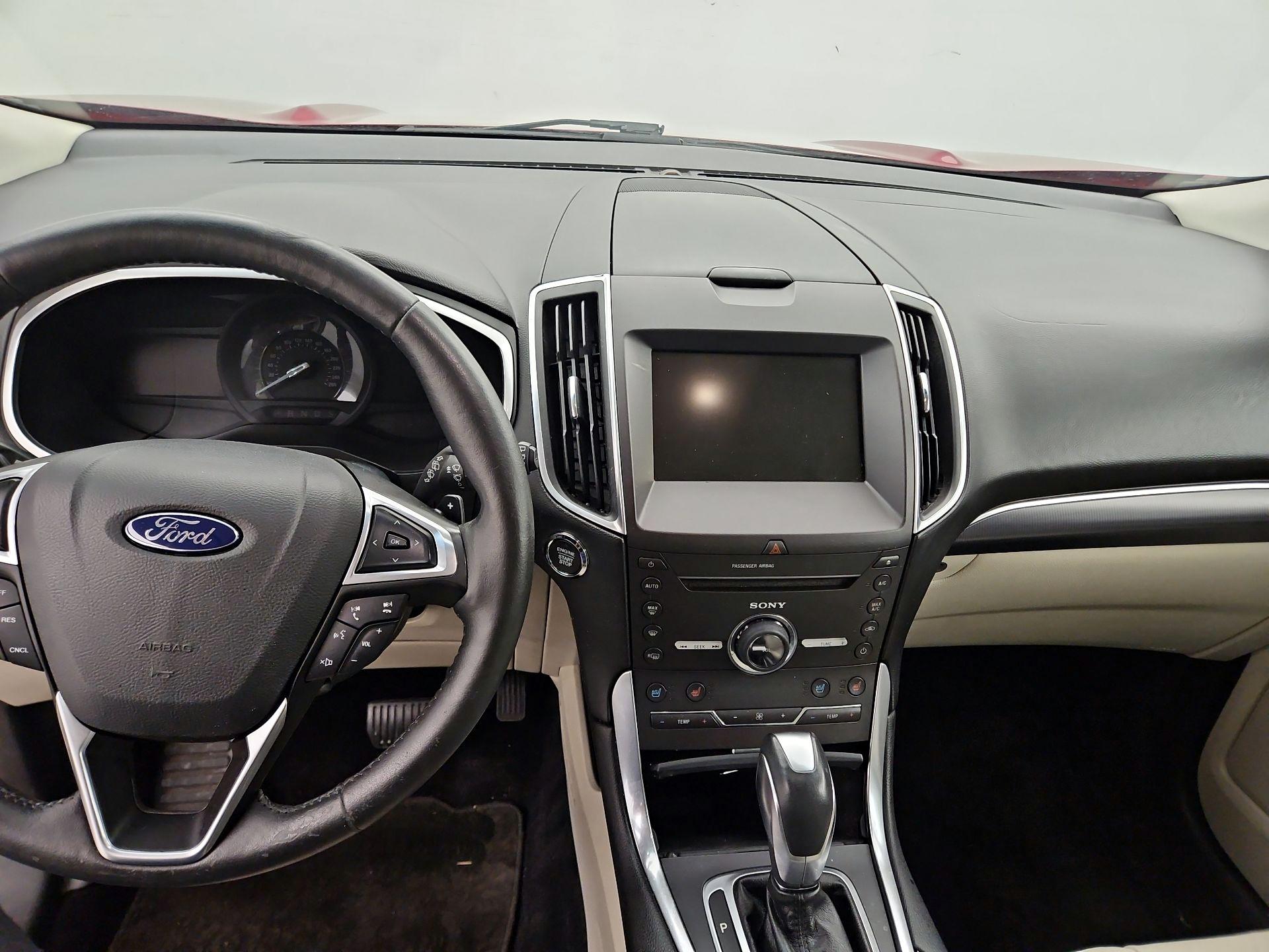 Thumbnail: 2015 Ford Edge - 9