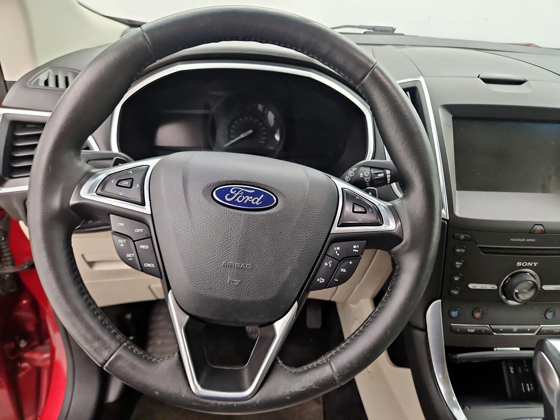 Thumbnail: 2015 Ford Edge - 10