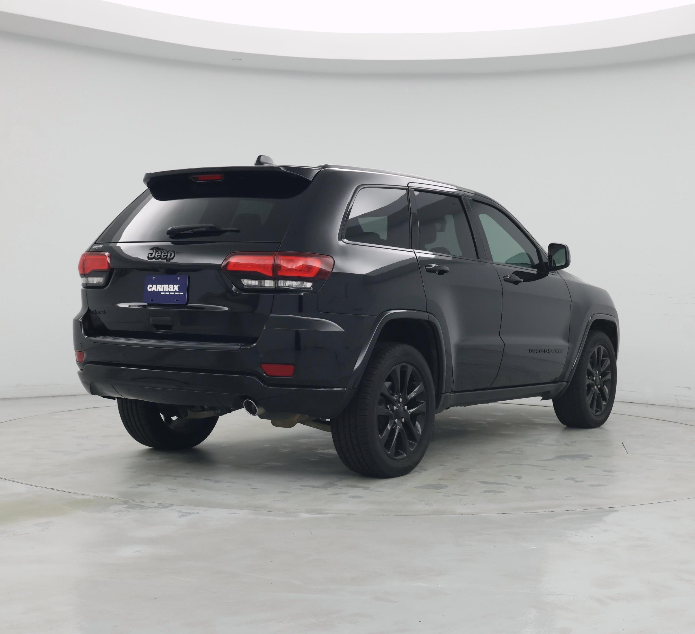 Thumbnail: 2018 Jeep Grand Cherokee - 8