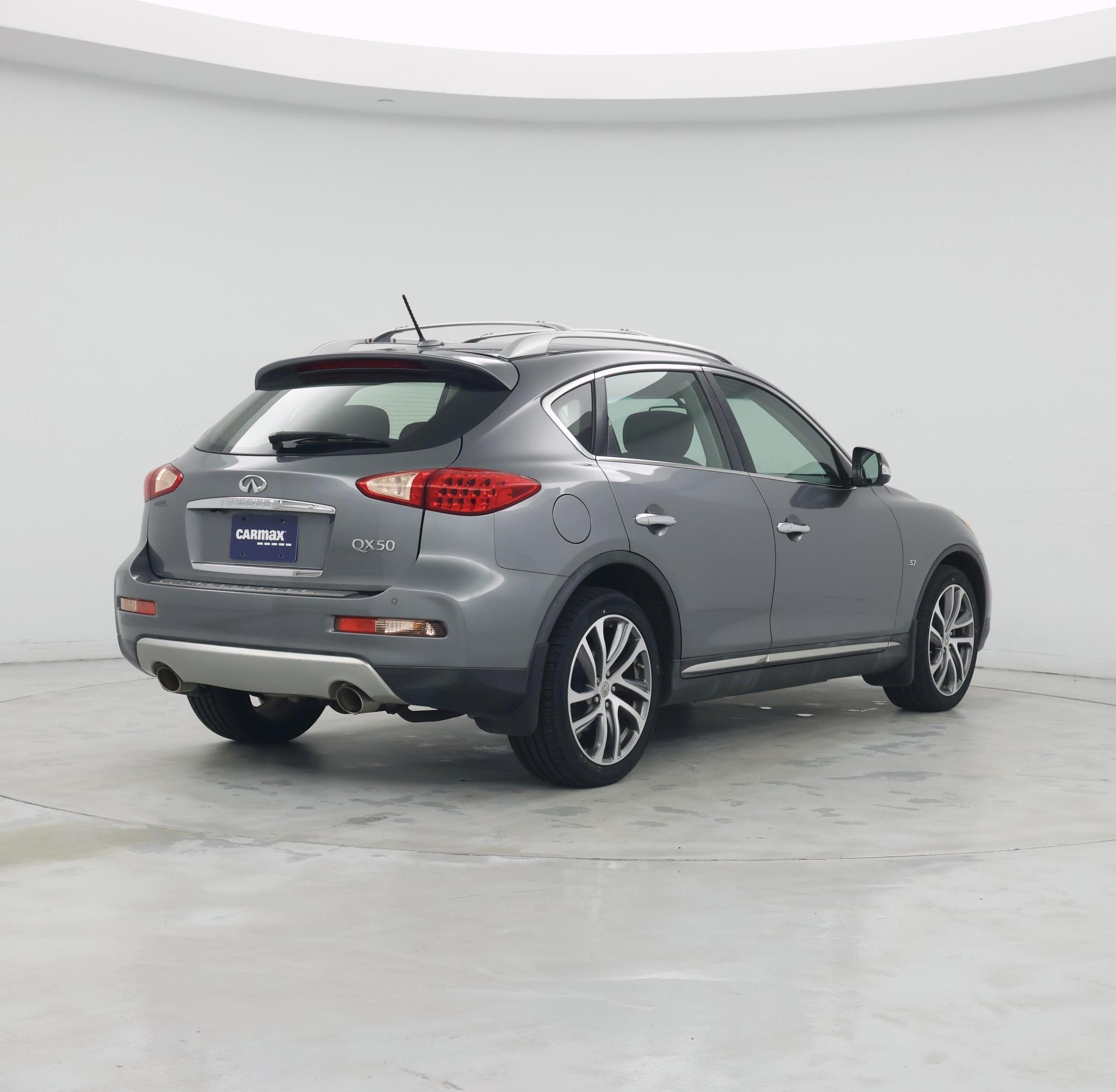 Thumbnail: 2017 INFINITI QX50 - 8