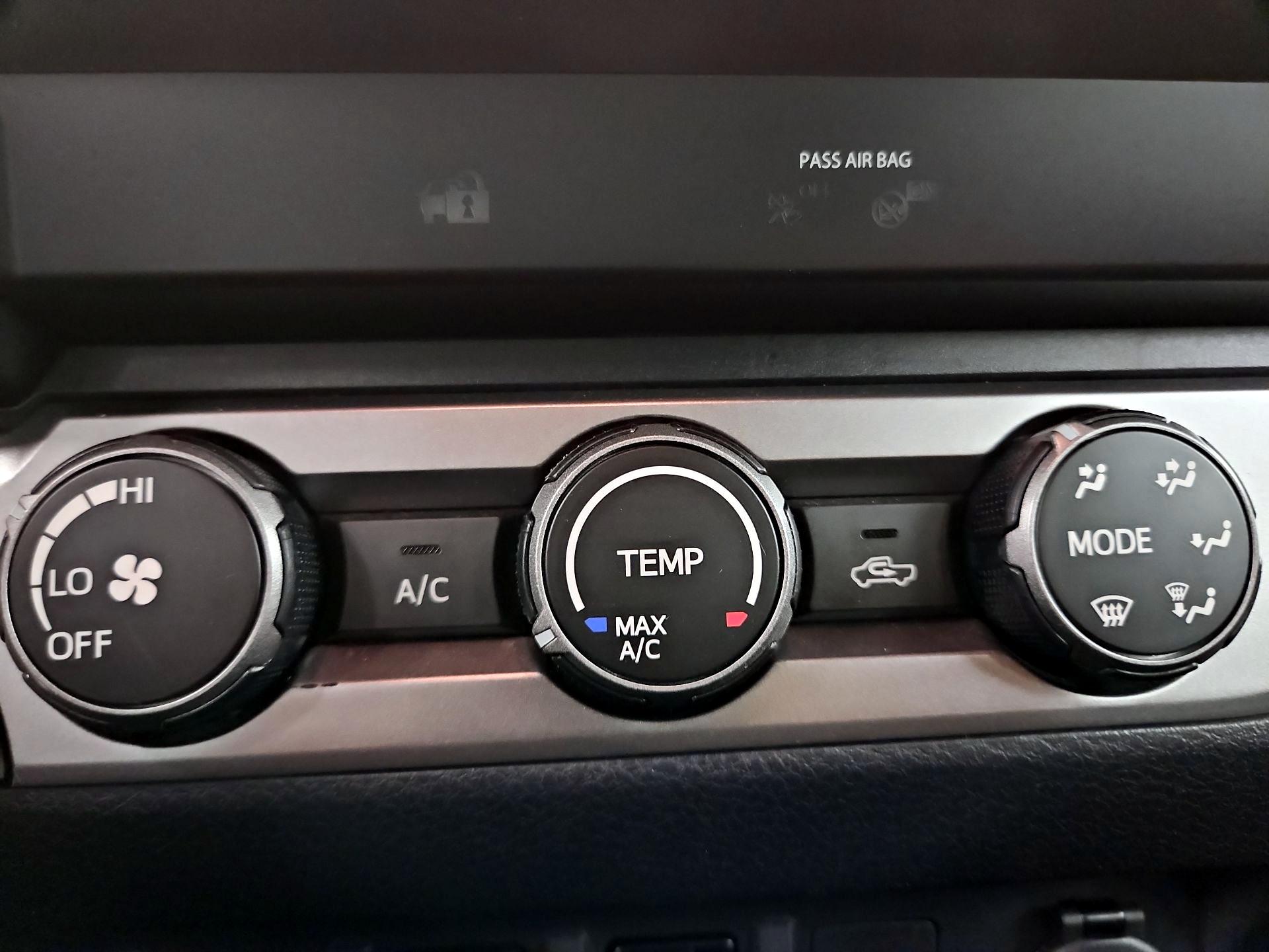 Thumbnail: 2019 Toyota Tacoma - 16