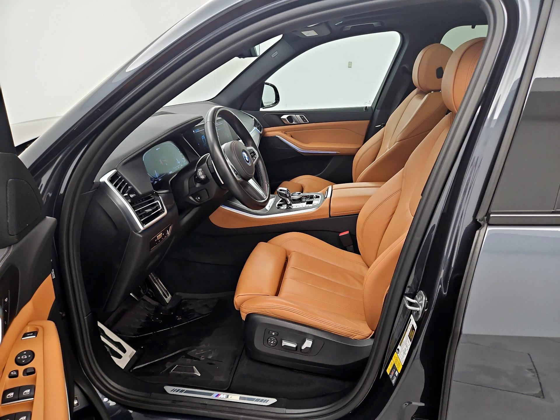 Thumbnail: 2022 BMW X5 - 11