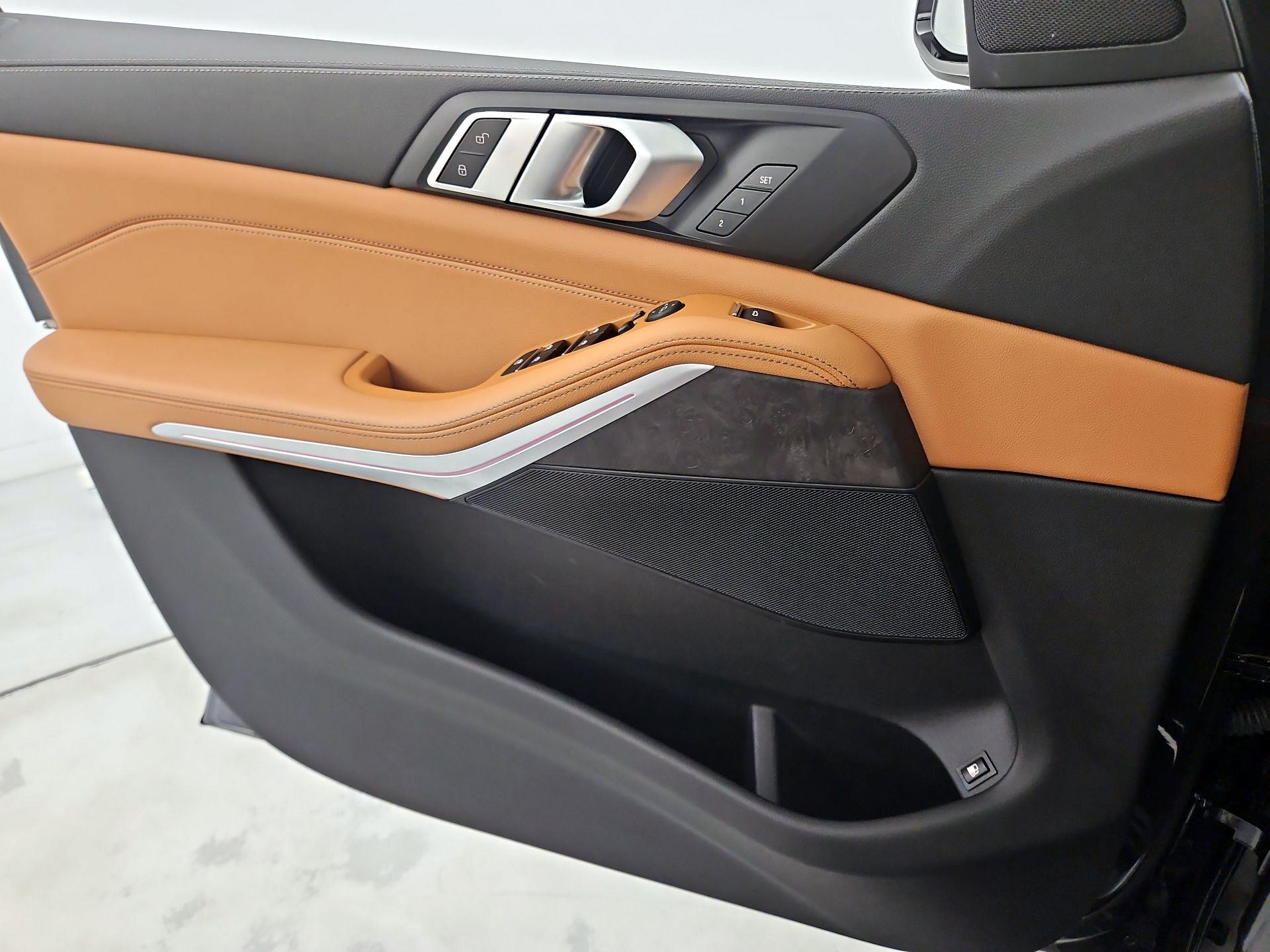 Thumbnail: 2022 BMW X5 - 12