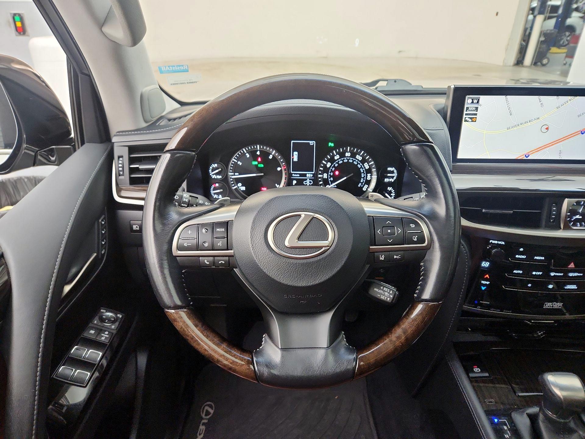 Thumbnail: 2016 Lexus LX - 10