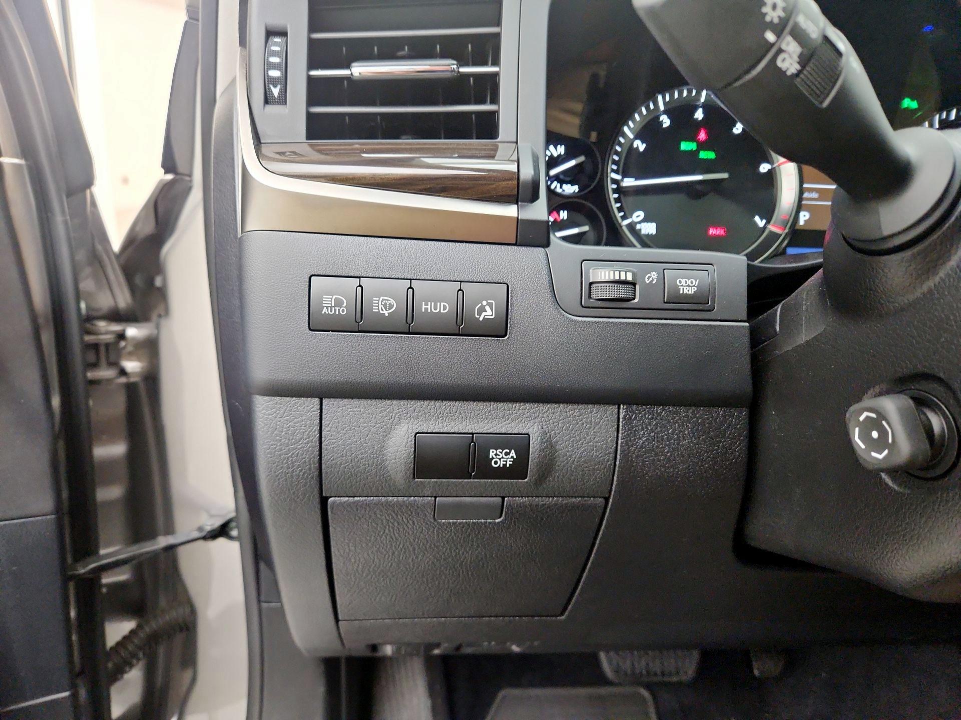 Thumbnail: 2016 Lexus LX - 13