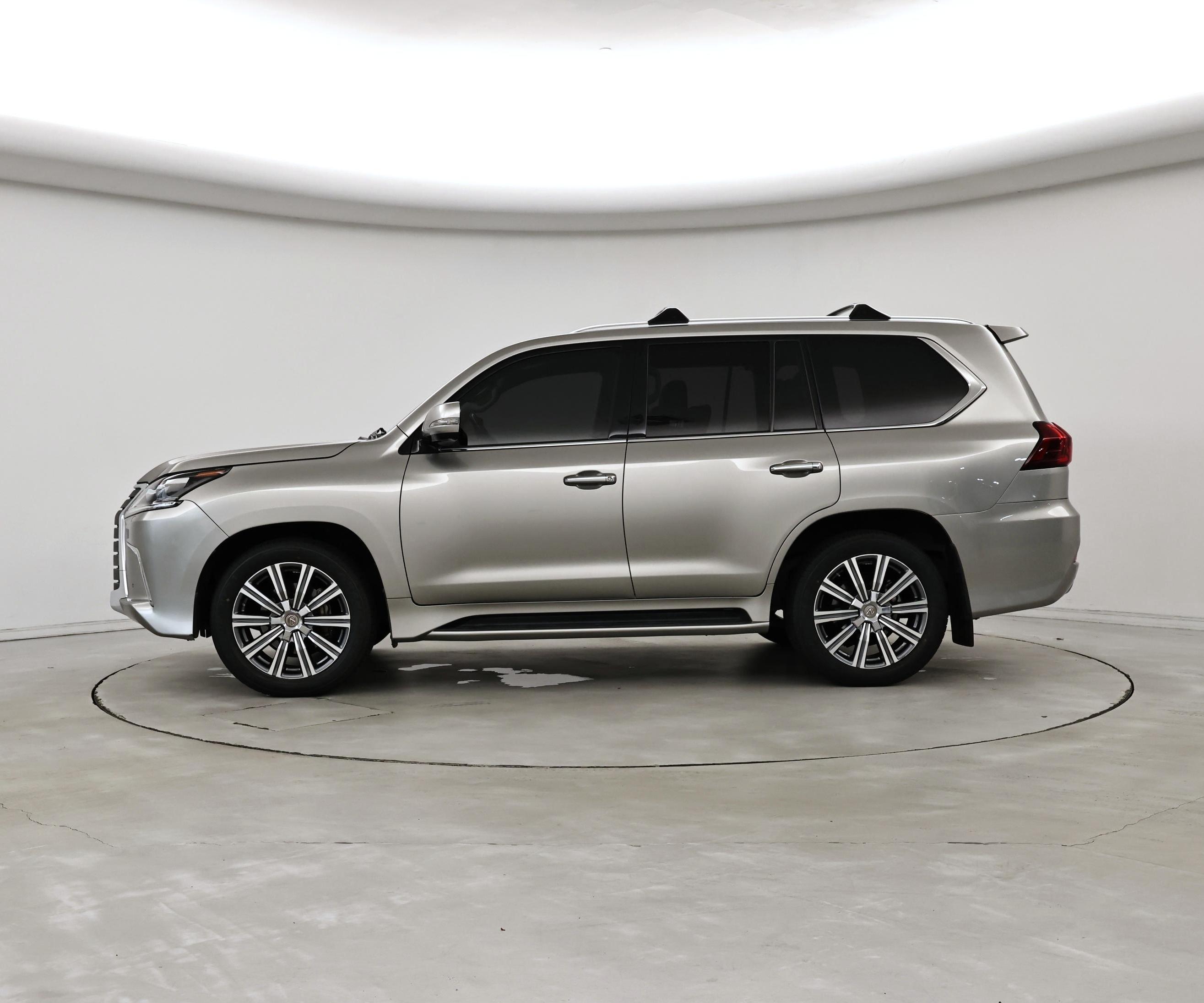 Thumbnail: 2016 Lexus LX - 3