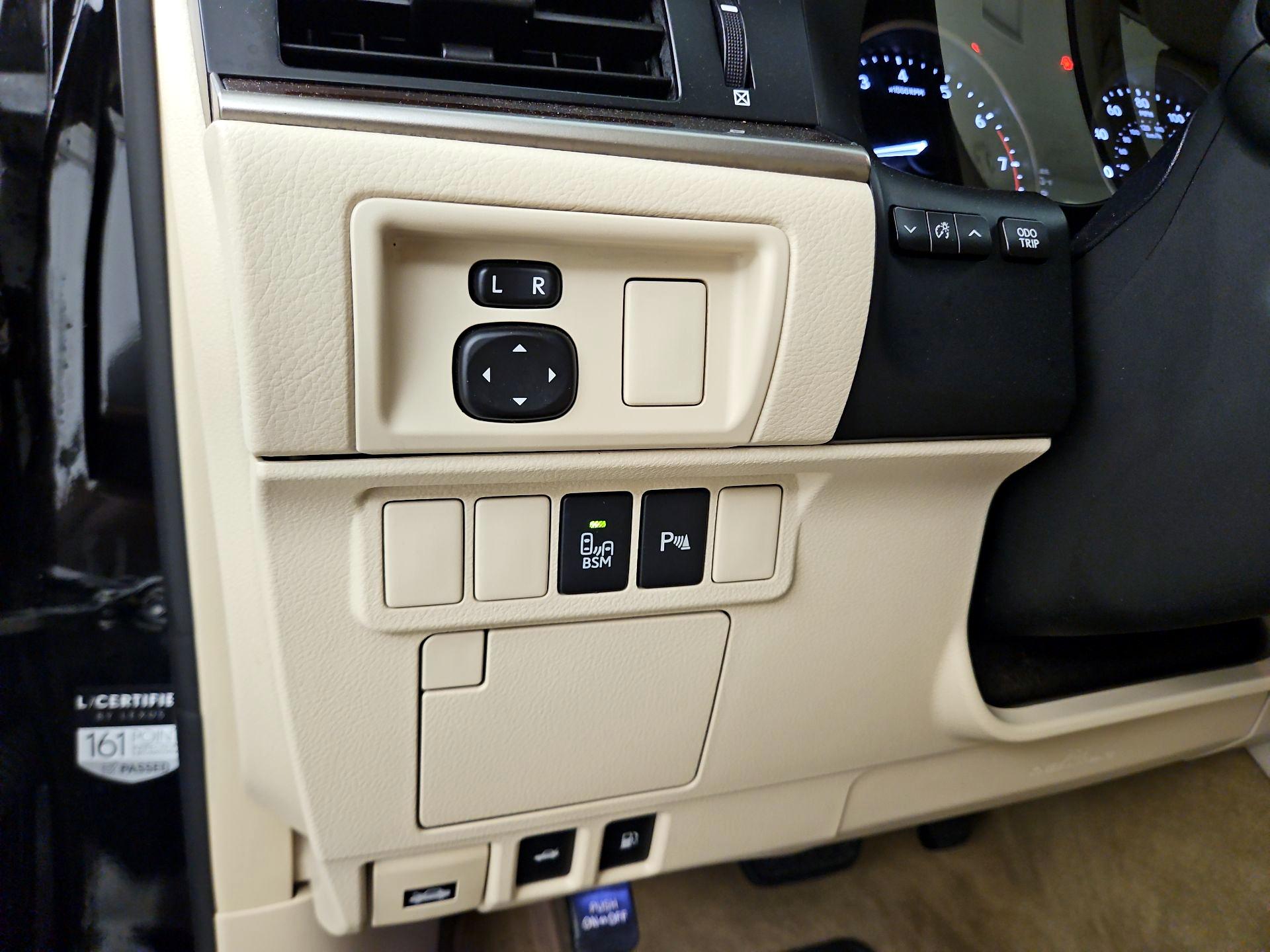 Thumbnail: 2014 Lexus ES - 13