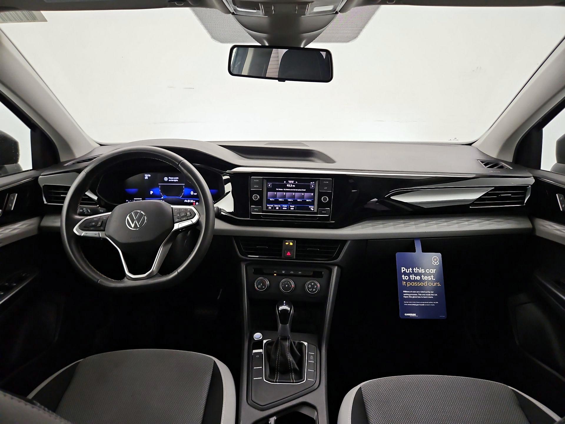 Thumbnail: 2022 Volkswagen Taos - 9