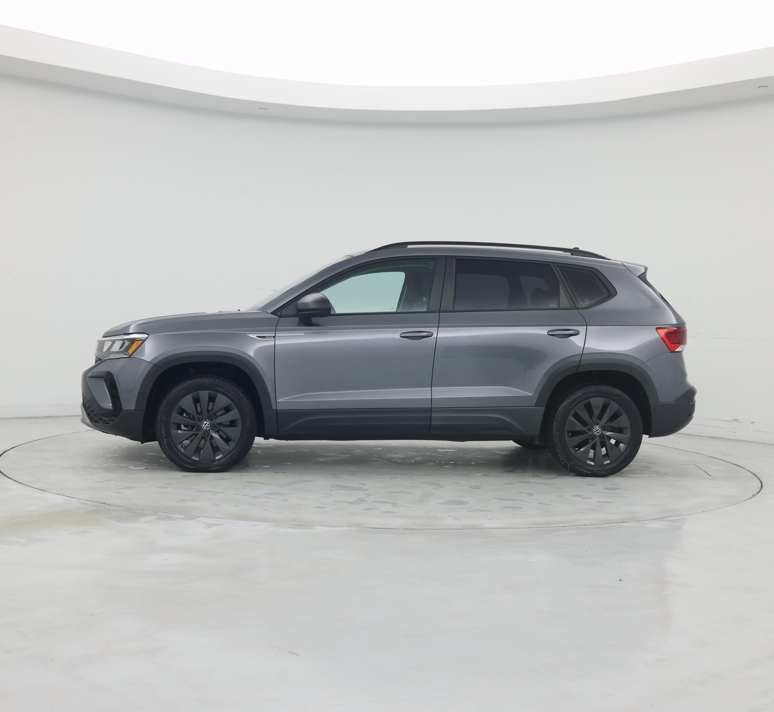 Thumbnail: 2022 Volkswagen Taos - 3