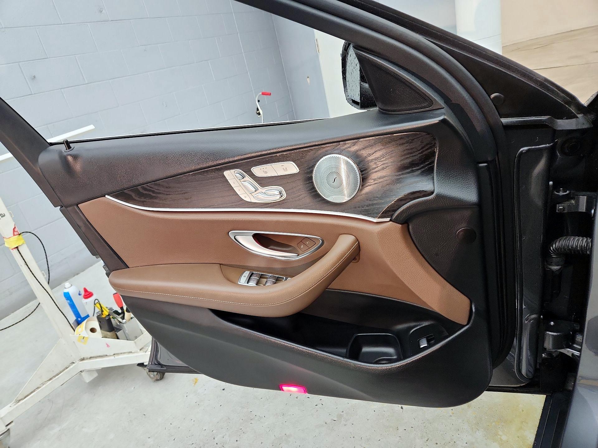 Thumbnail: 2018 Mercedes-Benz E-Class - 12
