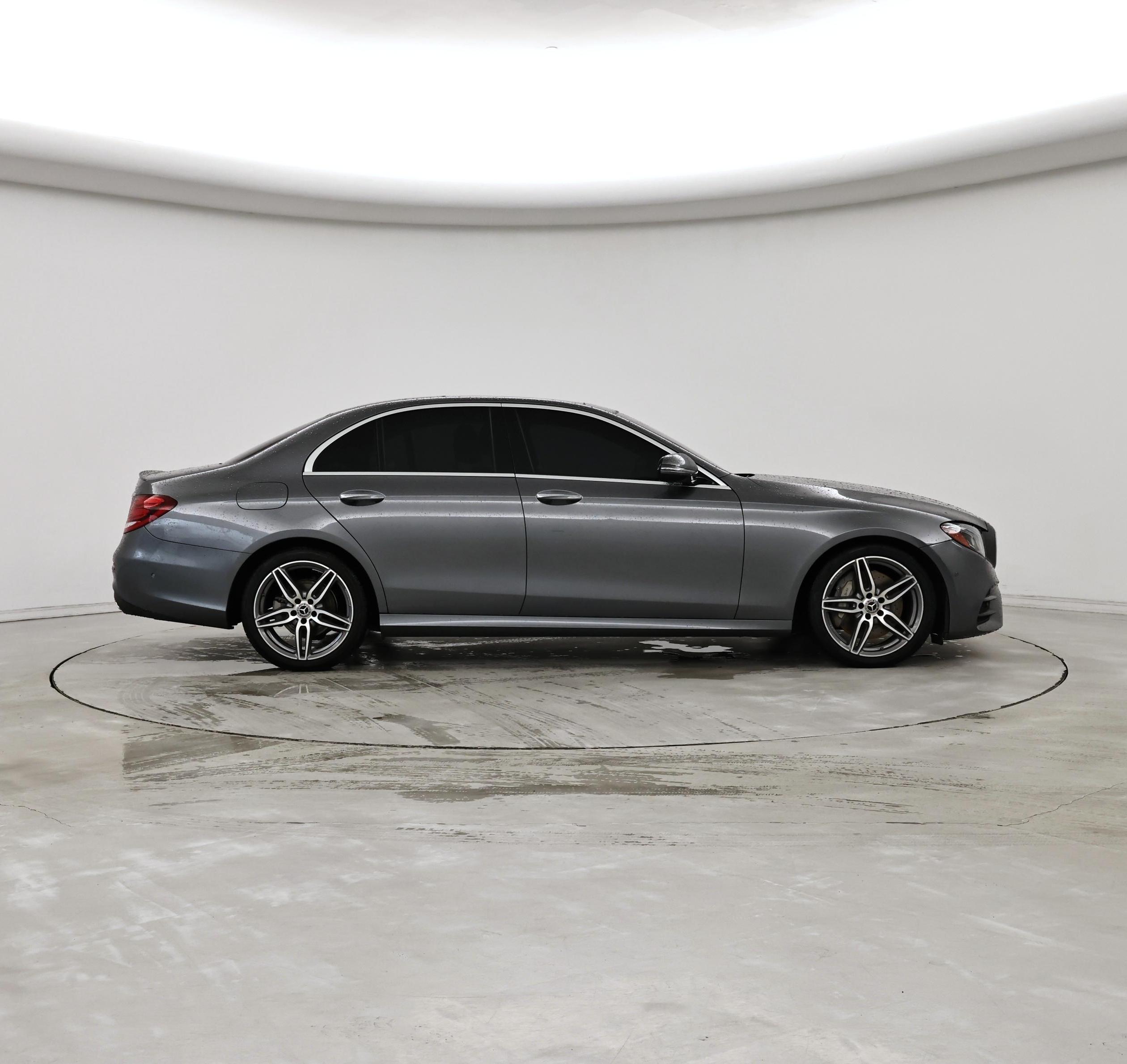 Thumbnail: 2018 Mercedes-Benz E-Class - 7