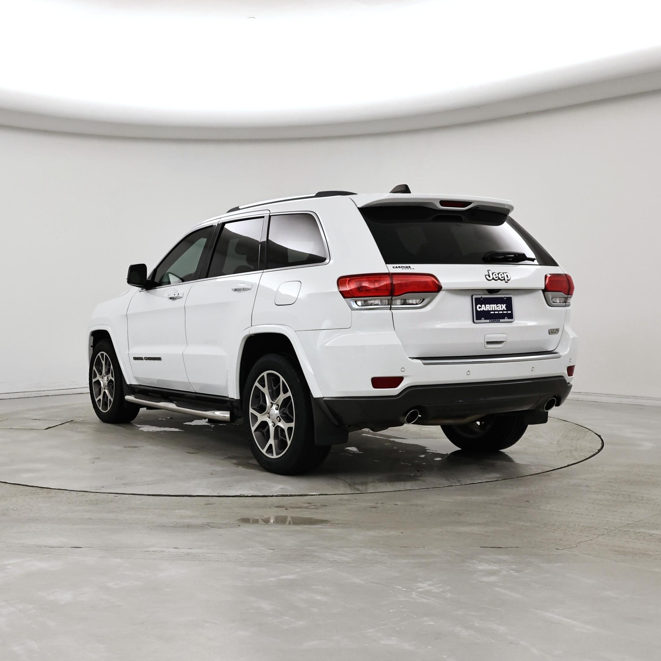 Thumbnail: 2018 Jeep Grand Cherokee - 2