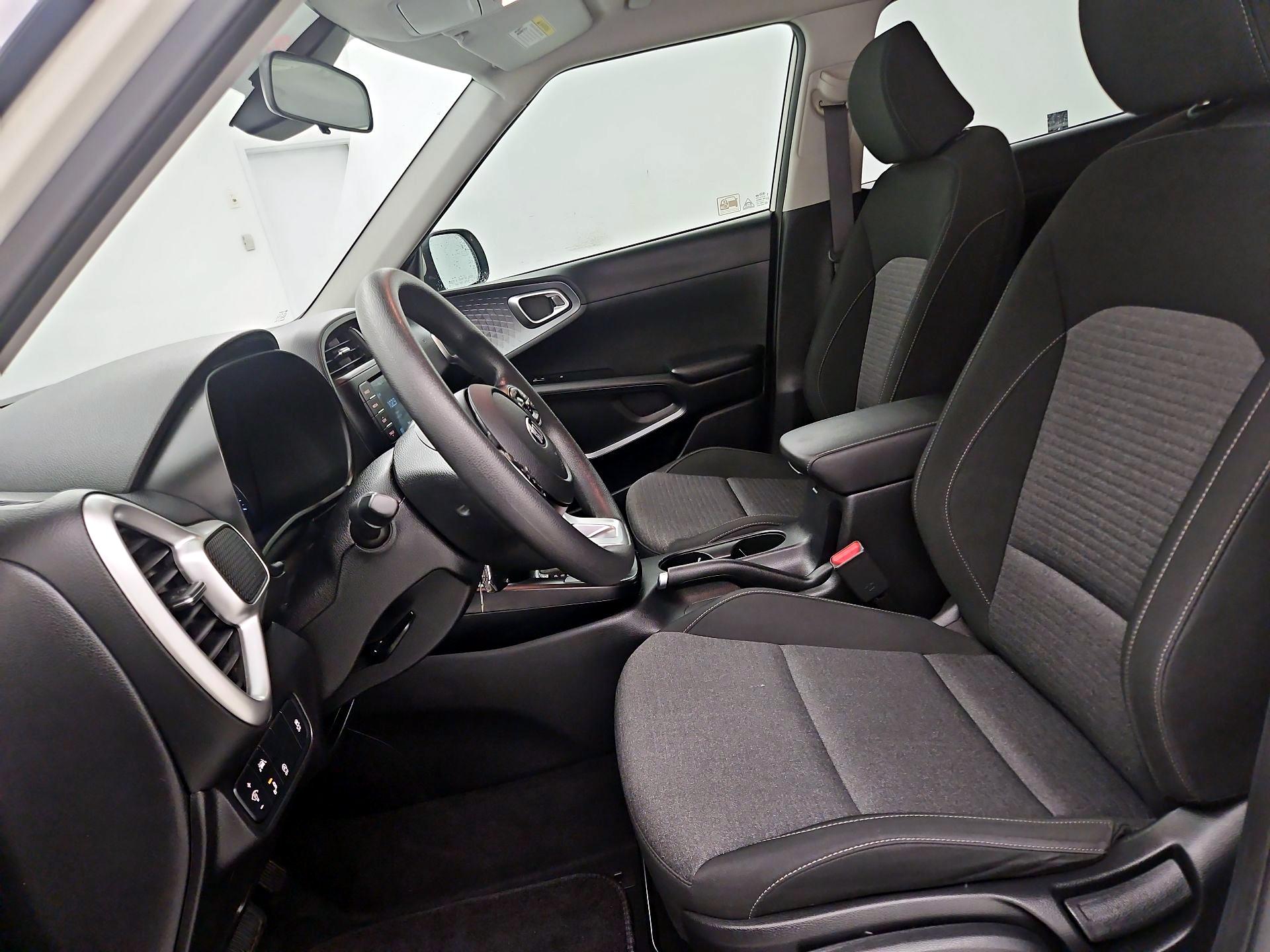 Thumbnail: 2020 Kia Soul - 11
