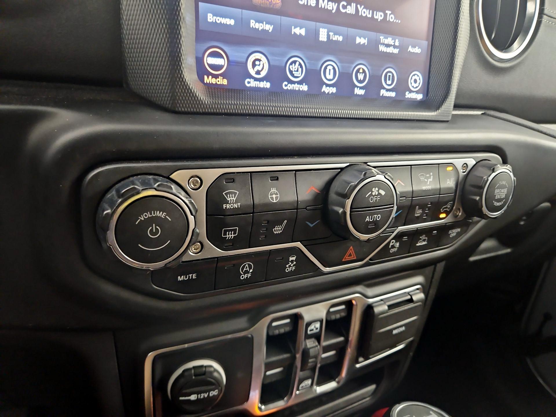 Thumbnail: 2023 Jeep Wrangler - 17