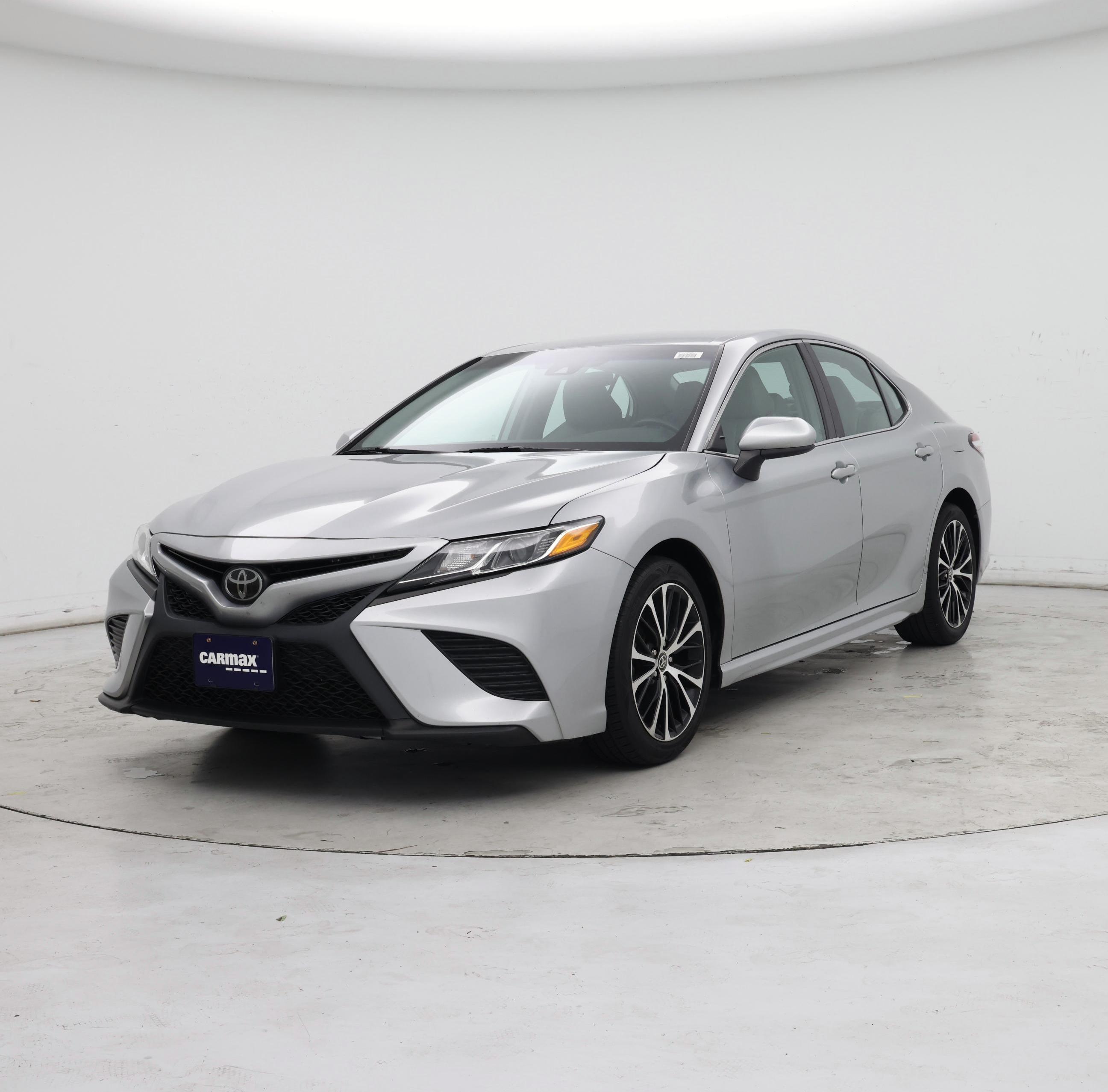 Thumbnail: 2020 Toyota Camry - 4