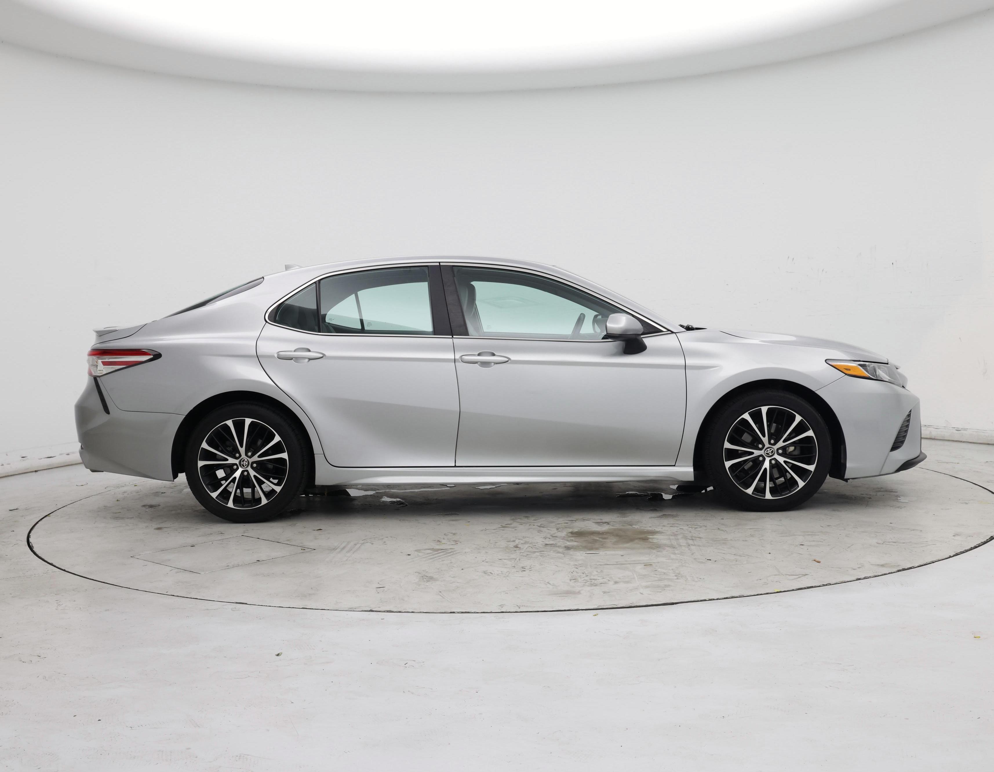 Thumbnail: 2020 Toyota Camry - 7