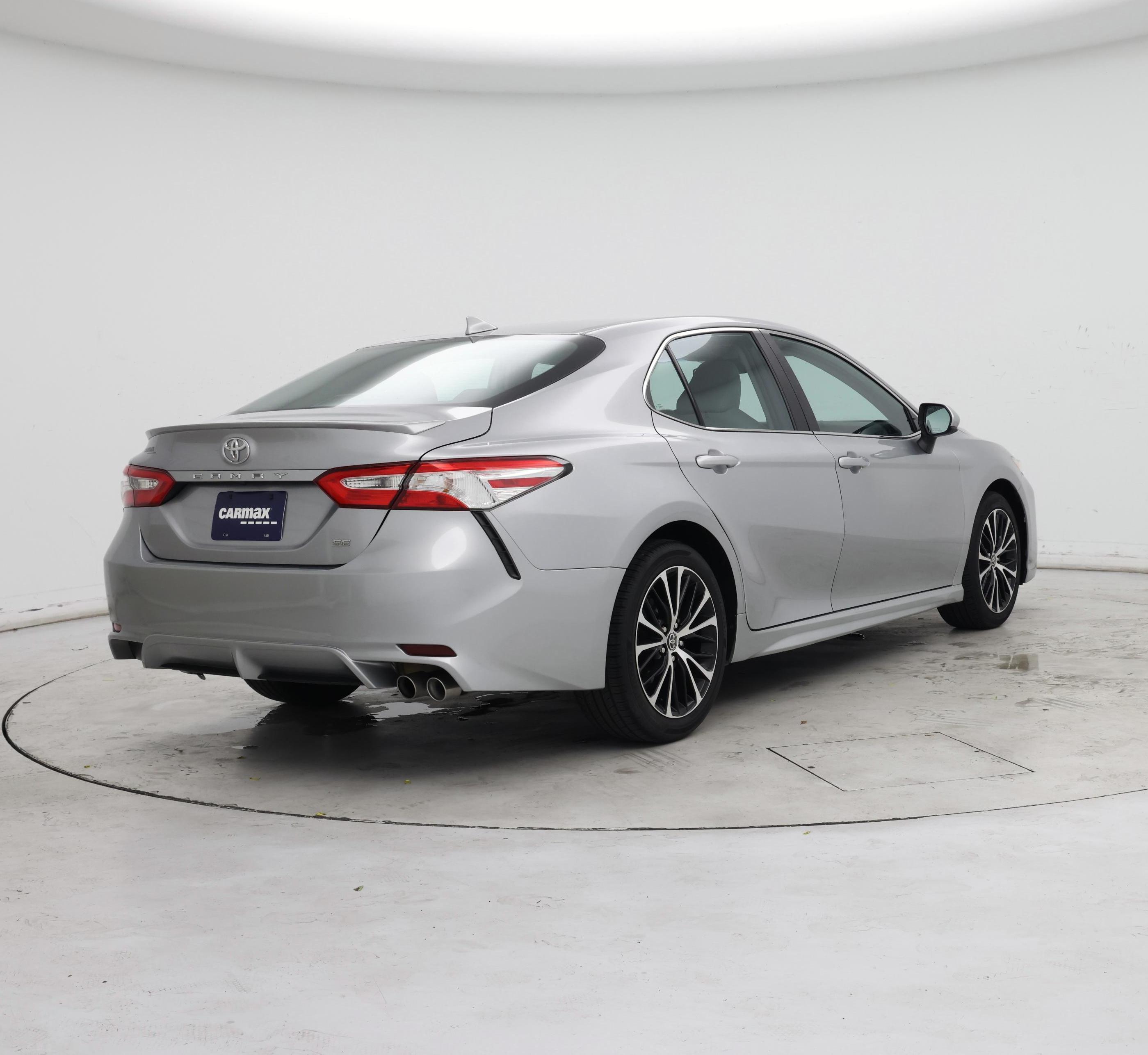 Thumbnail: 2020 Toyota Camry - 8