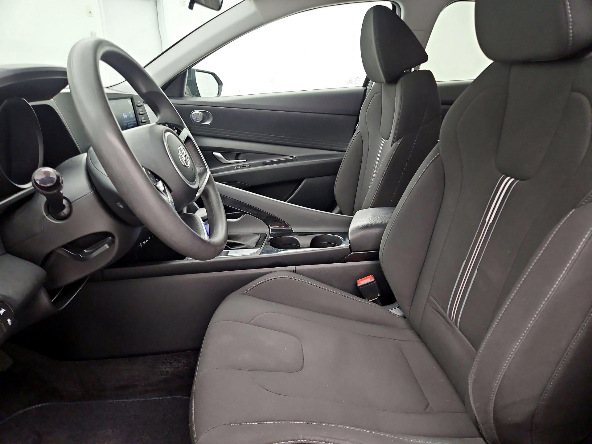 Thumbnail: 2021 Hyundai Elantra - 11