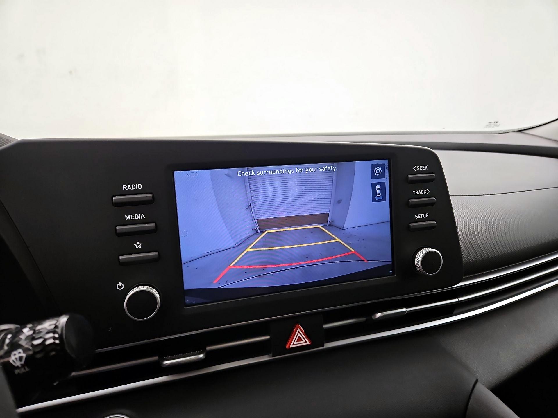 Thumbnail: 2021 Hyundai Elantra - 14