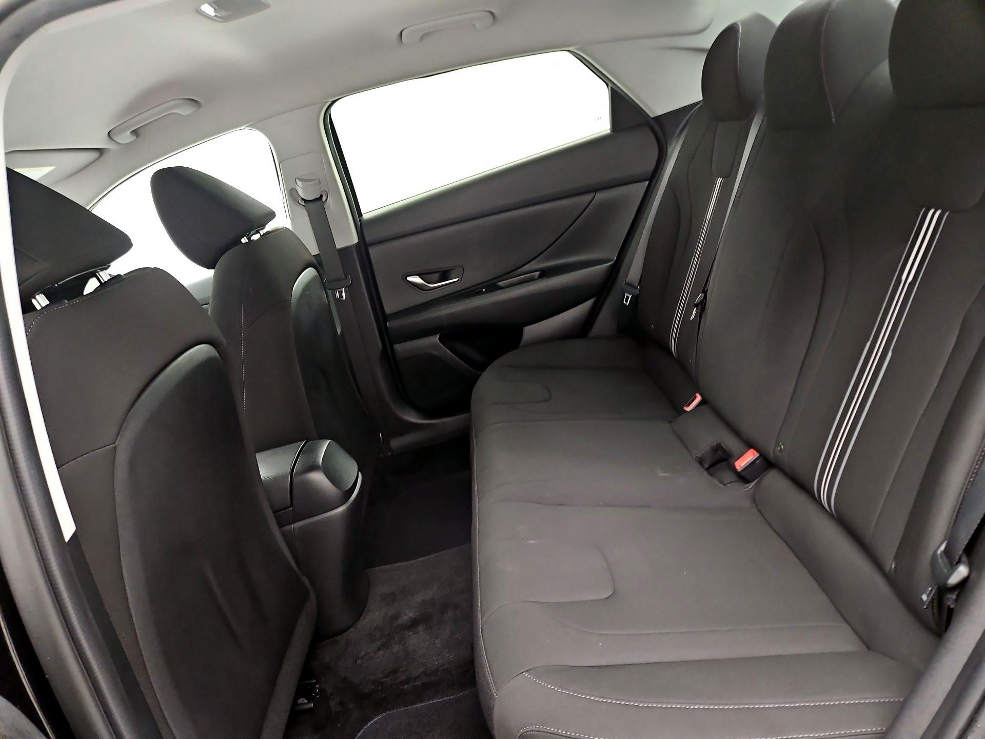 Thumbnail: 2021 Hyundai Elantra - 19