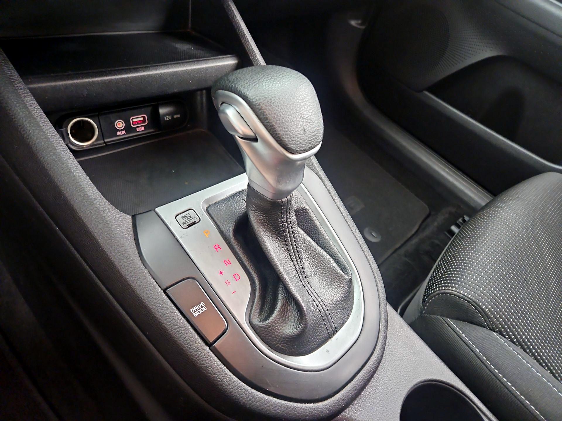Thumbnail: 2021 Kia Forte - 17