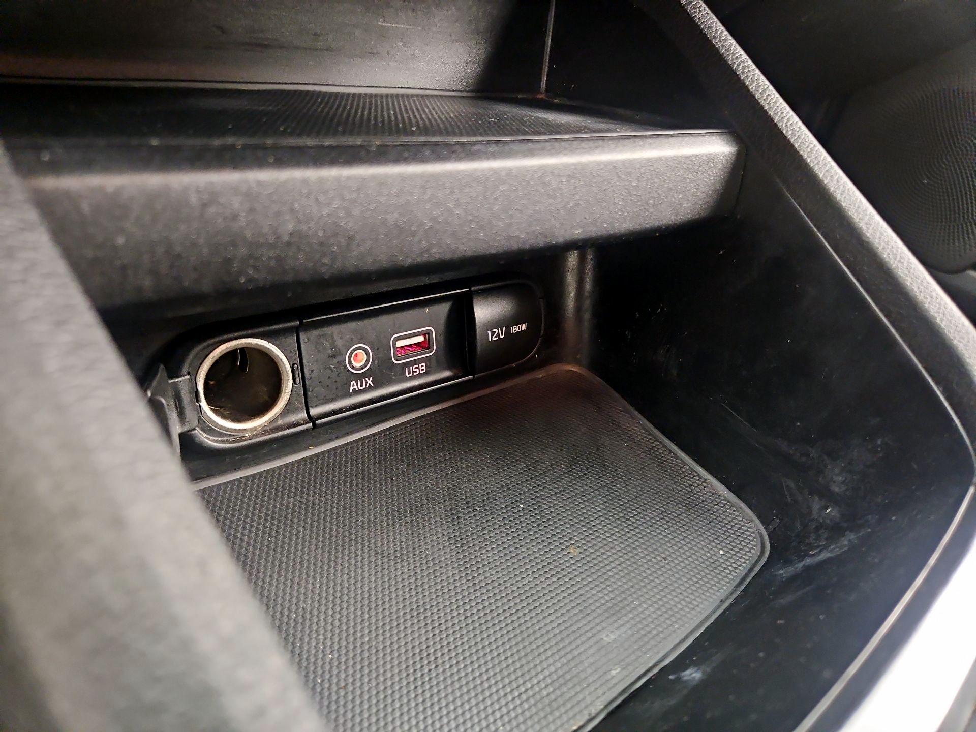 Thumbnail: 2021 Kia Forte - 18