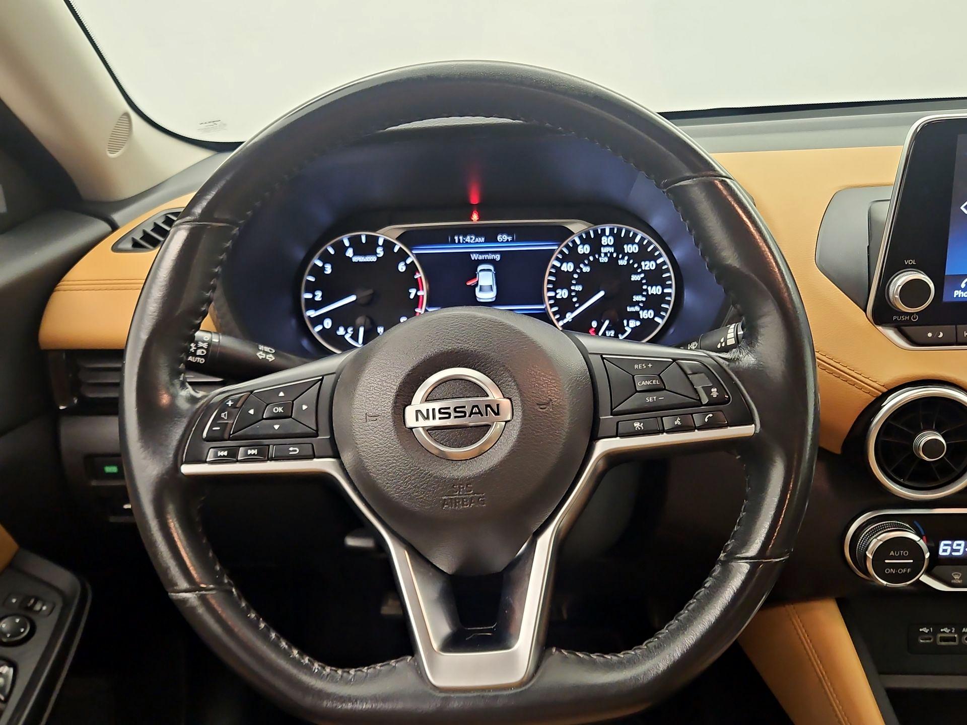 Thumbnail: 2021 Nissan Sentra - 10