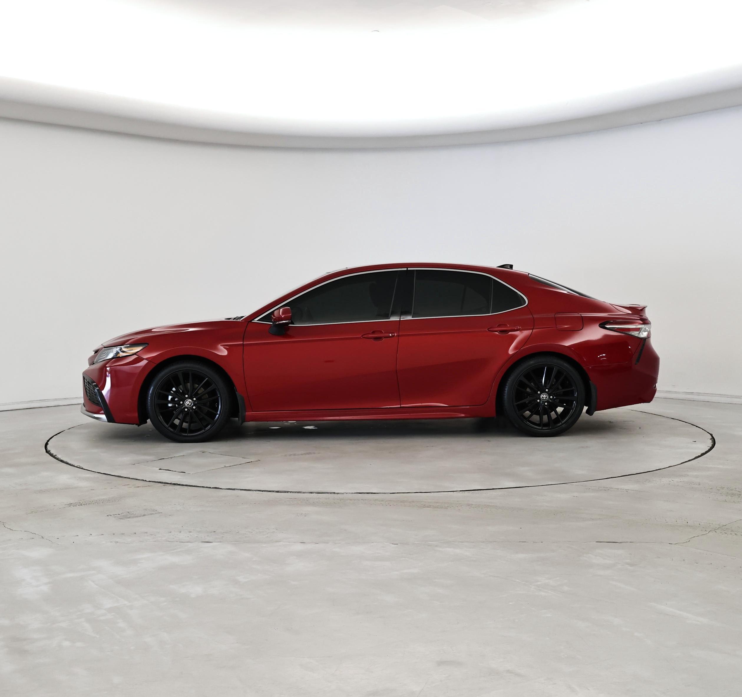 Thumbnail: 2021 Toyota Camry - 3