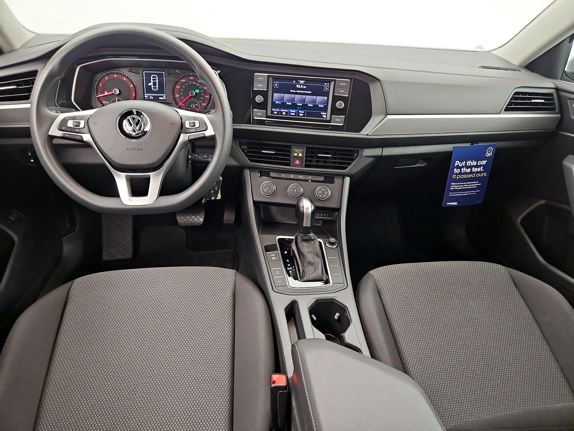 Thumbnail: 2020 Volkswagen Jetta - 9