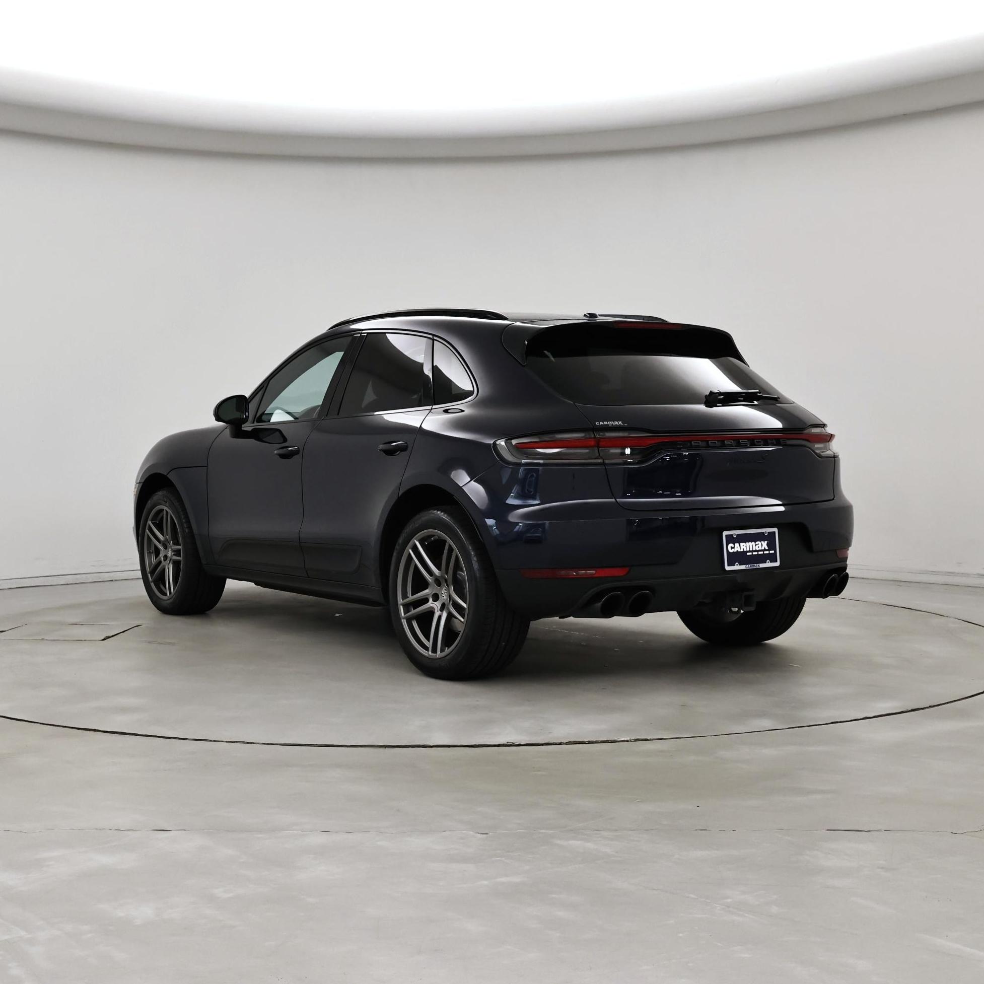 Thumbnail: 2021 Porsche Macan - 2