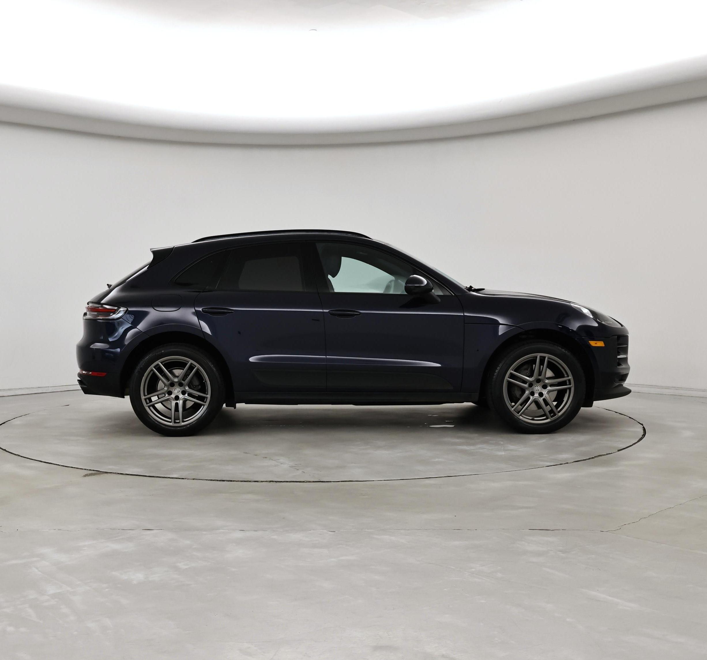 Thumbnail: 2021 Porsche Macan - 7