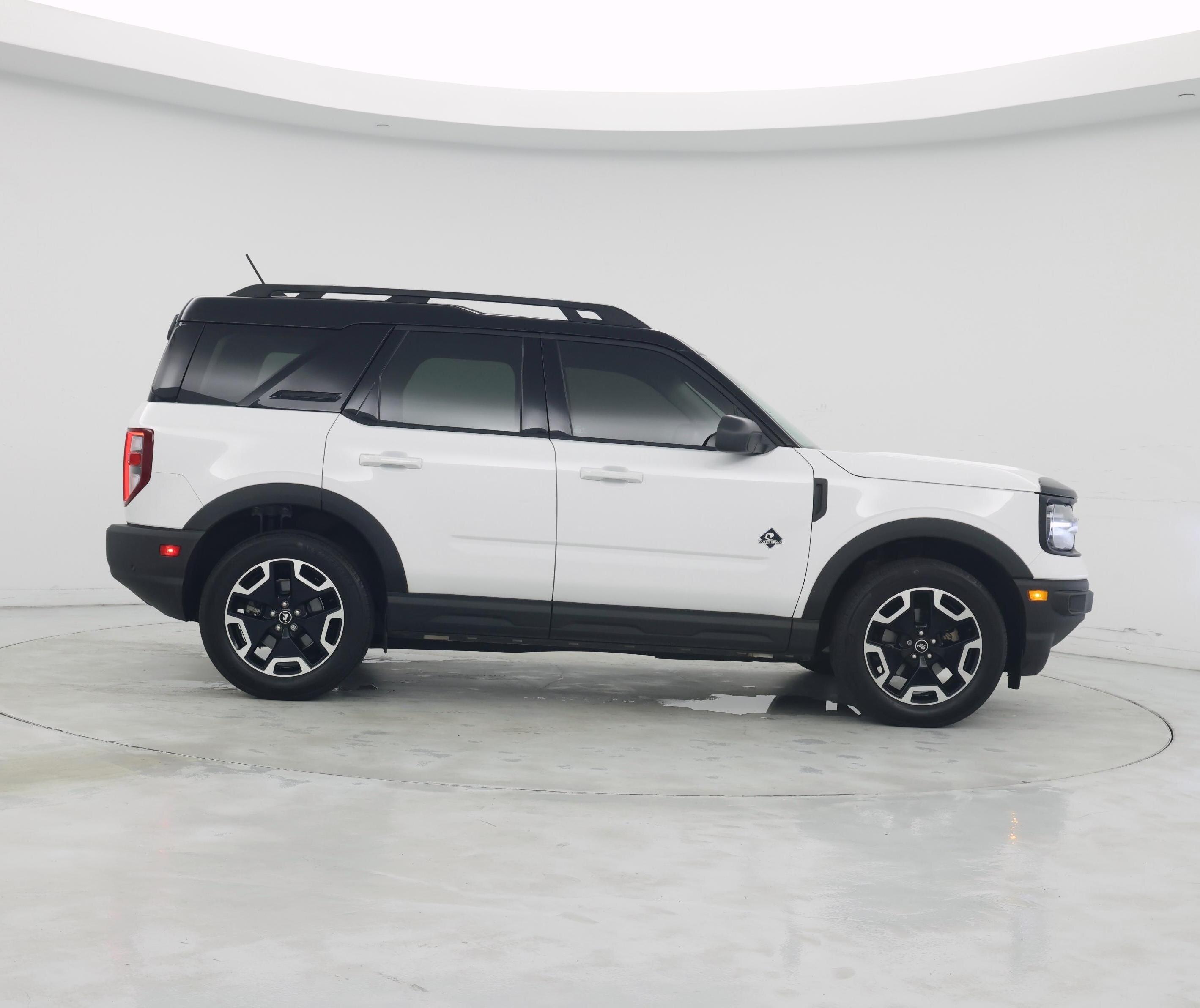 Thumbnail: 2022 Ford Bronco Sport - 7