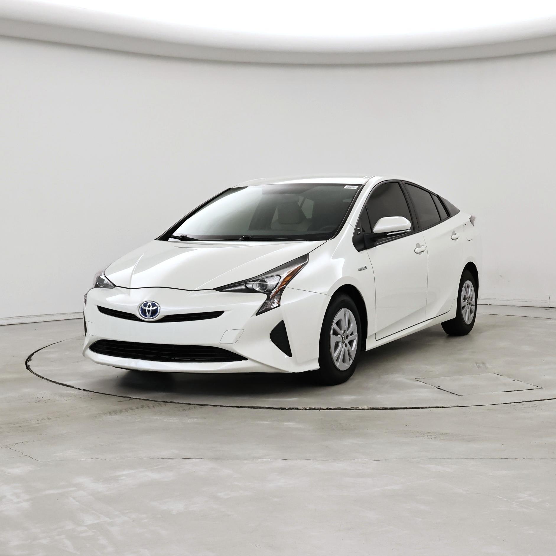 Thumbnail: 2016 Toyota Prius - 4