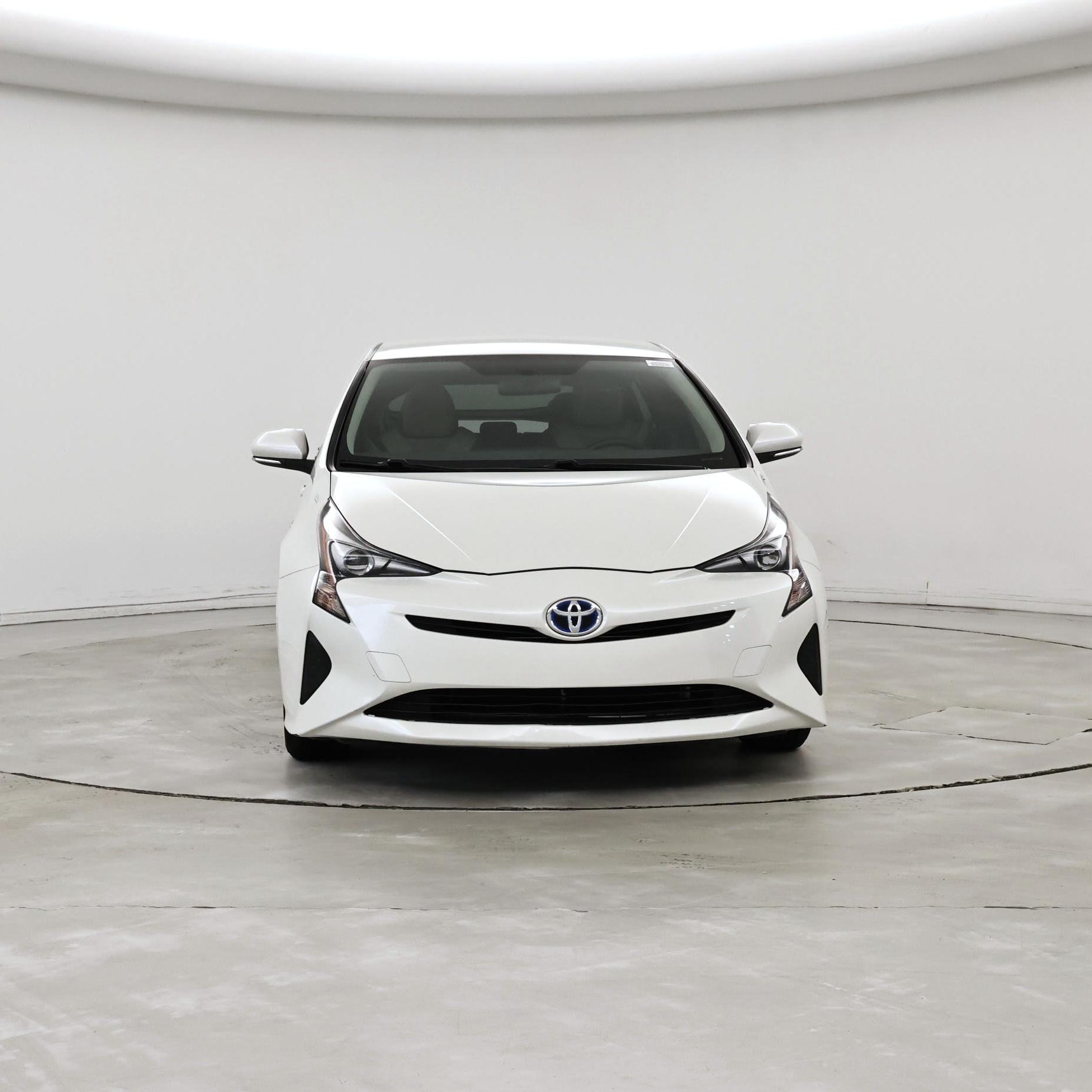 Thumbnail: 2016 Toyota Prius - 5