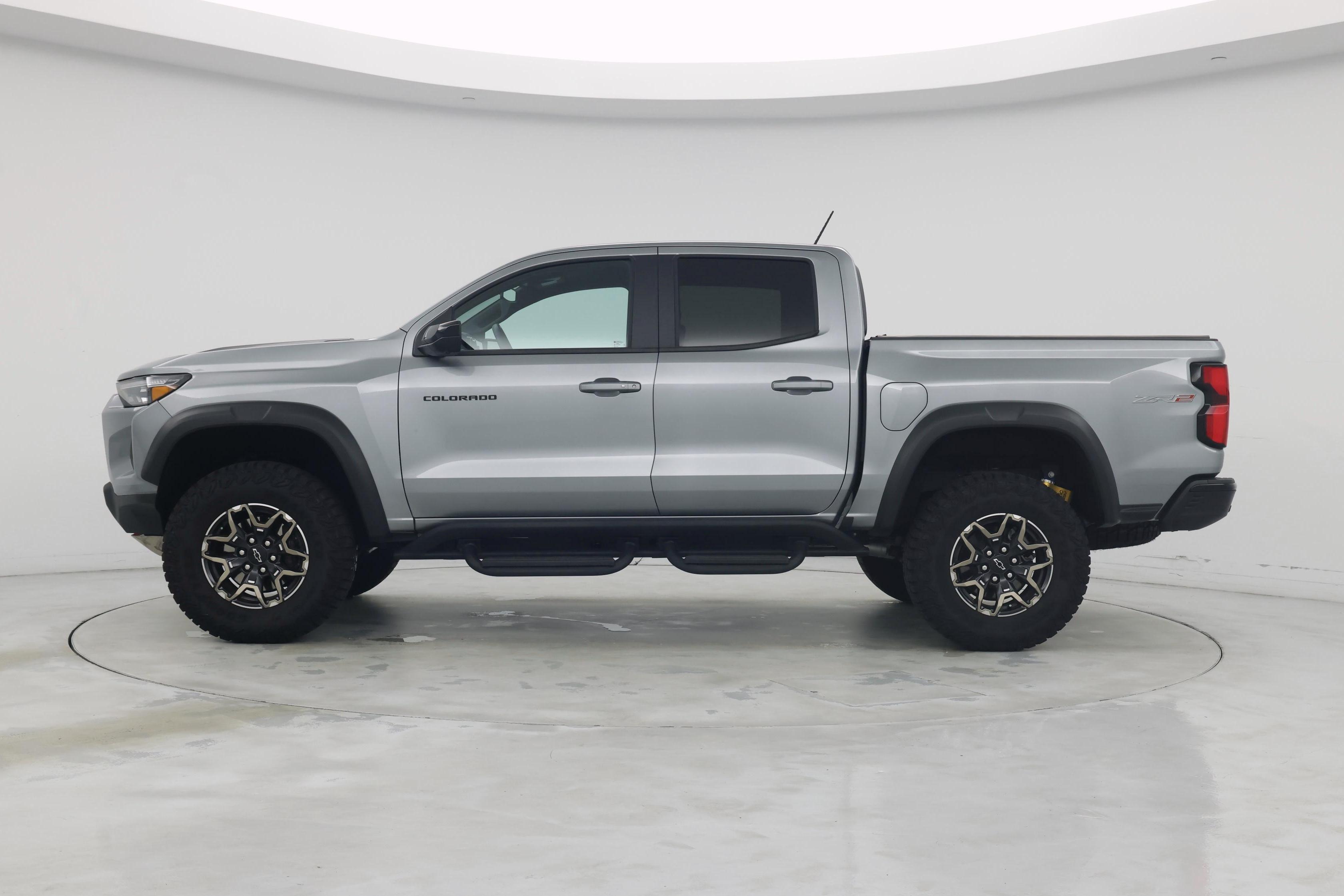 Thumbnail: 2024 Chevrolet Colorado - 3