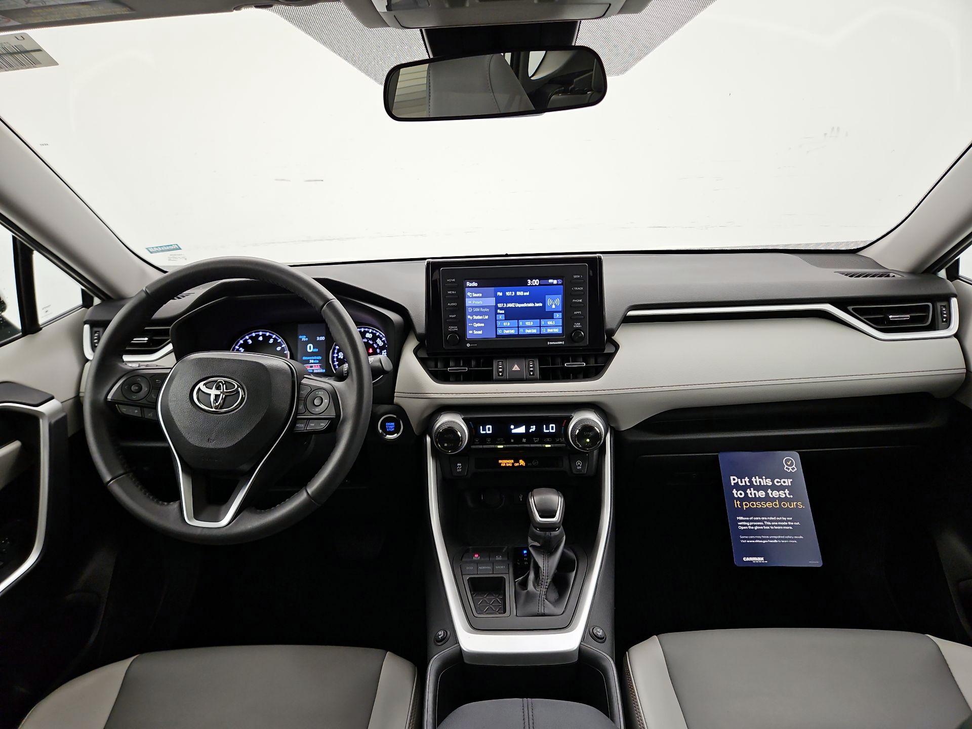 Thumbnail: 2022 Toyota RAV4 - 9