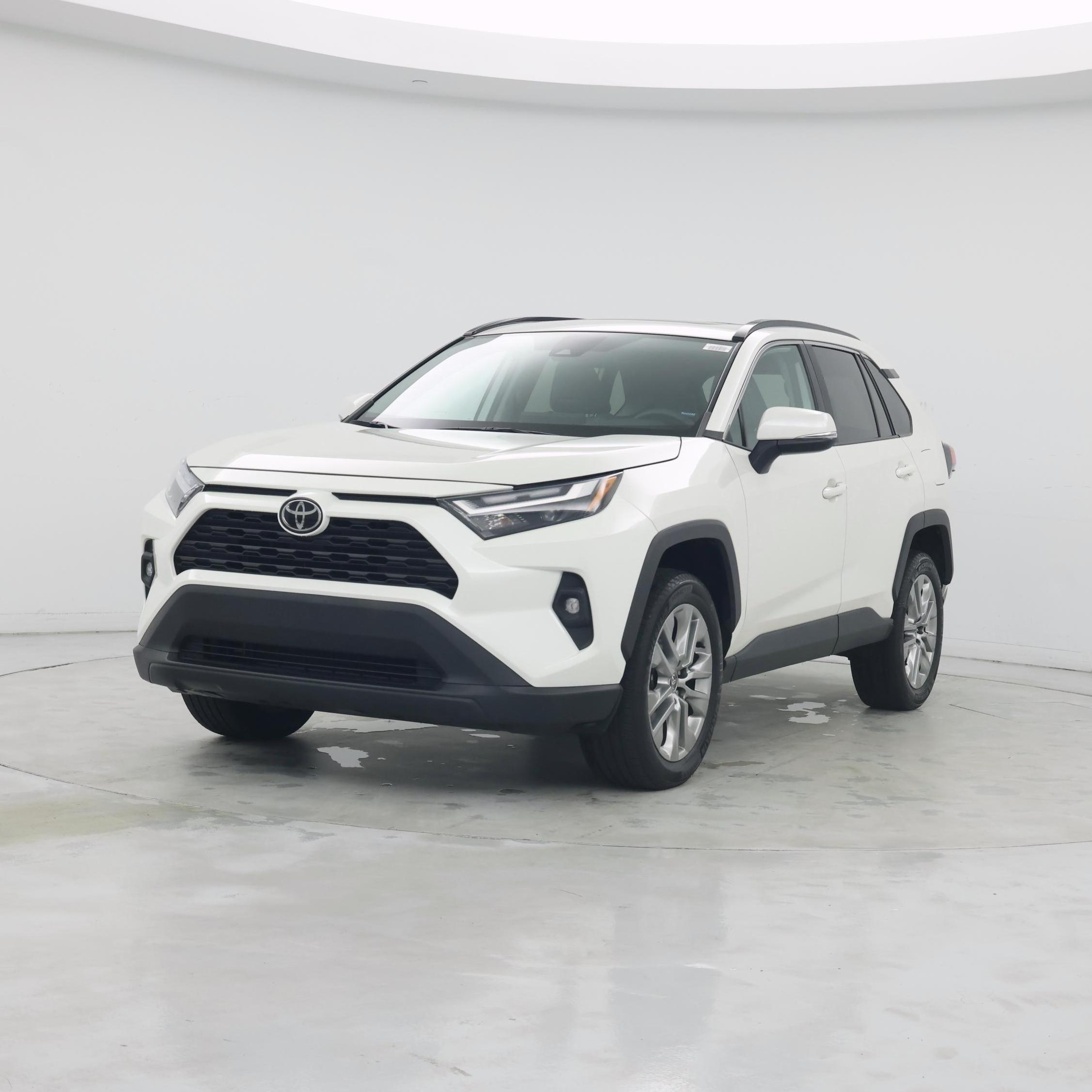 Thumbnail: 2022 Toyota RAV4 - 4