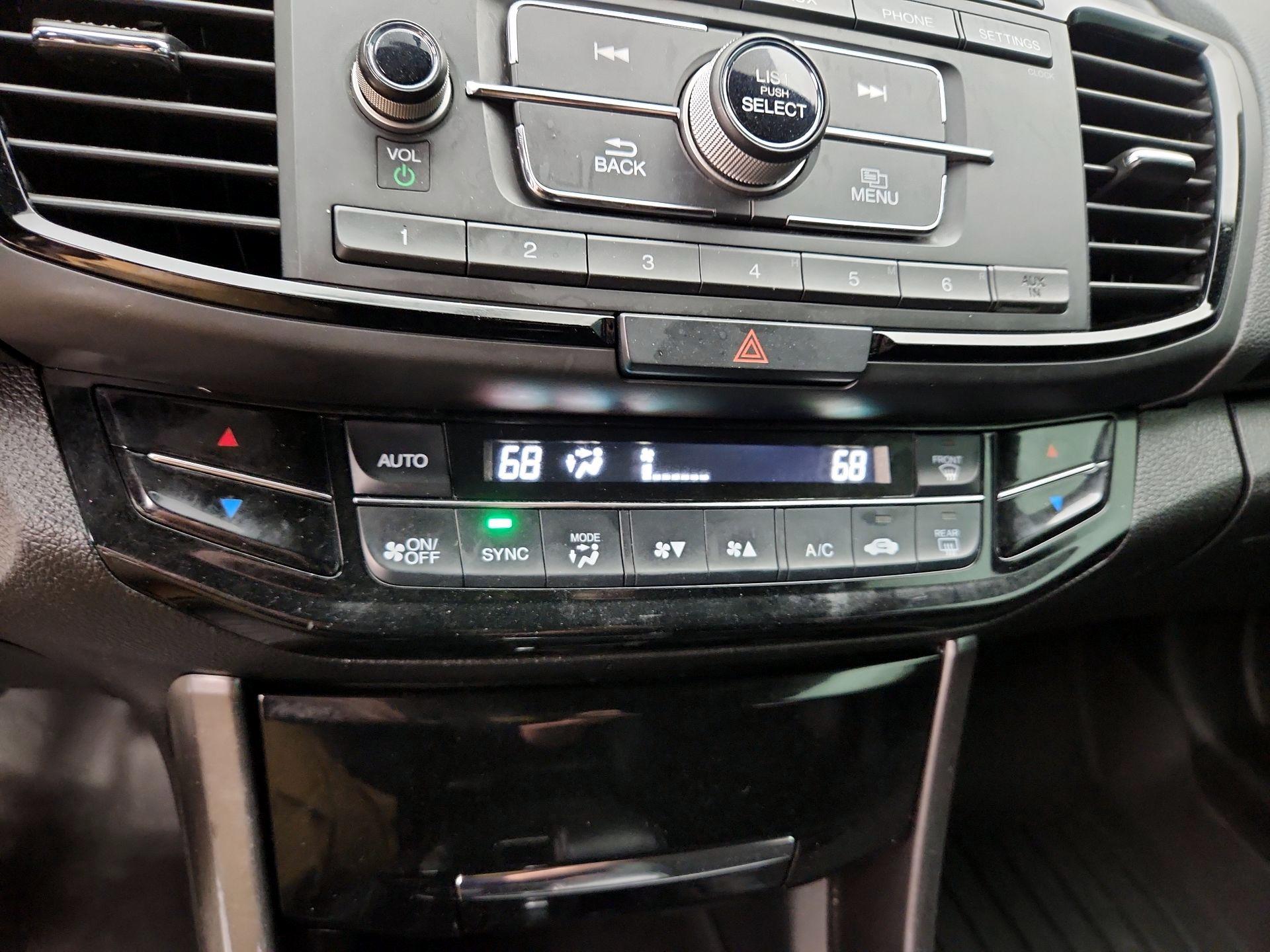 Thumbnail: 2017 Honda Accord - 16