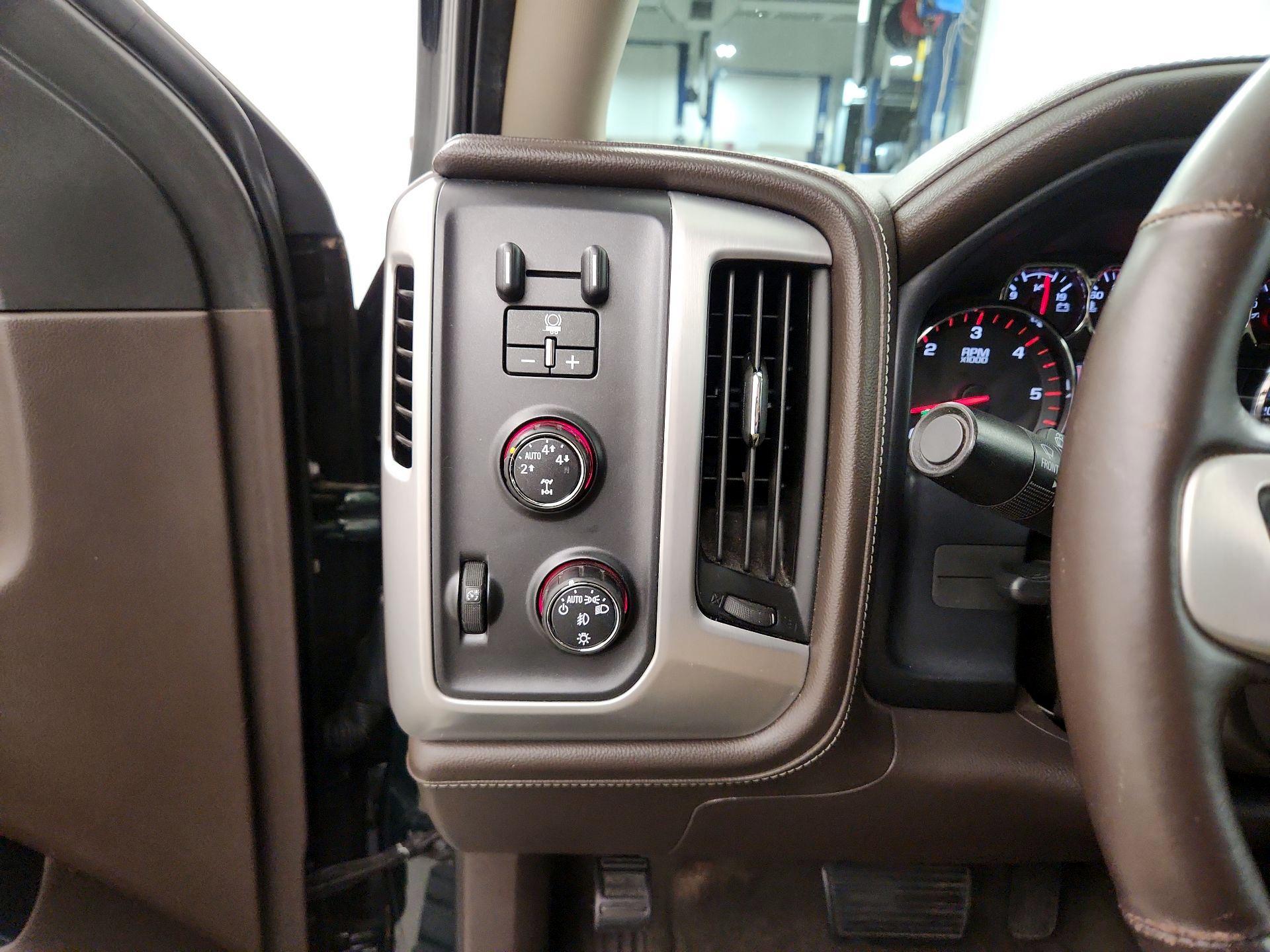 Thumbnail: 2015 GMC Sierra 1500 - 11
