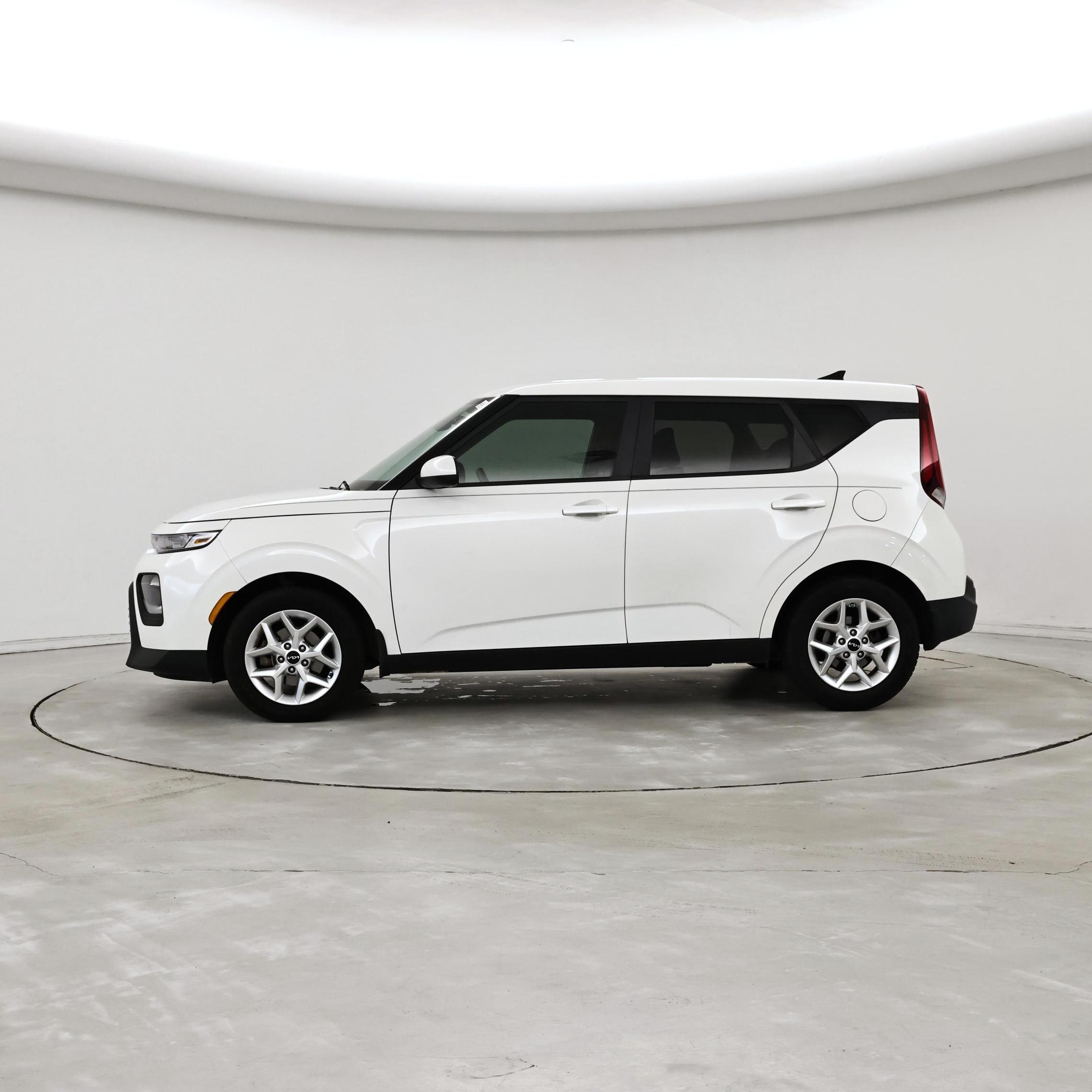 Thumbnail: 2022 Kia Soul - 3