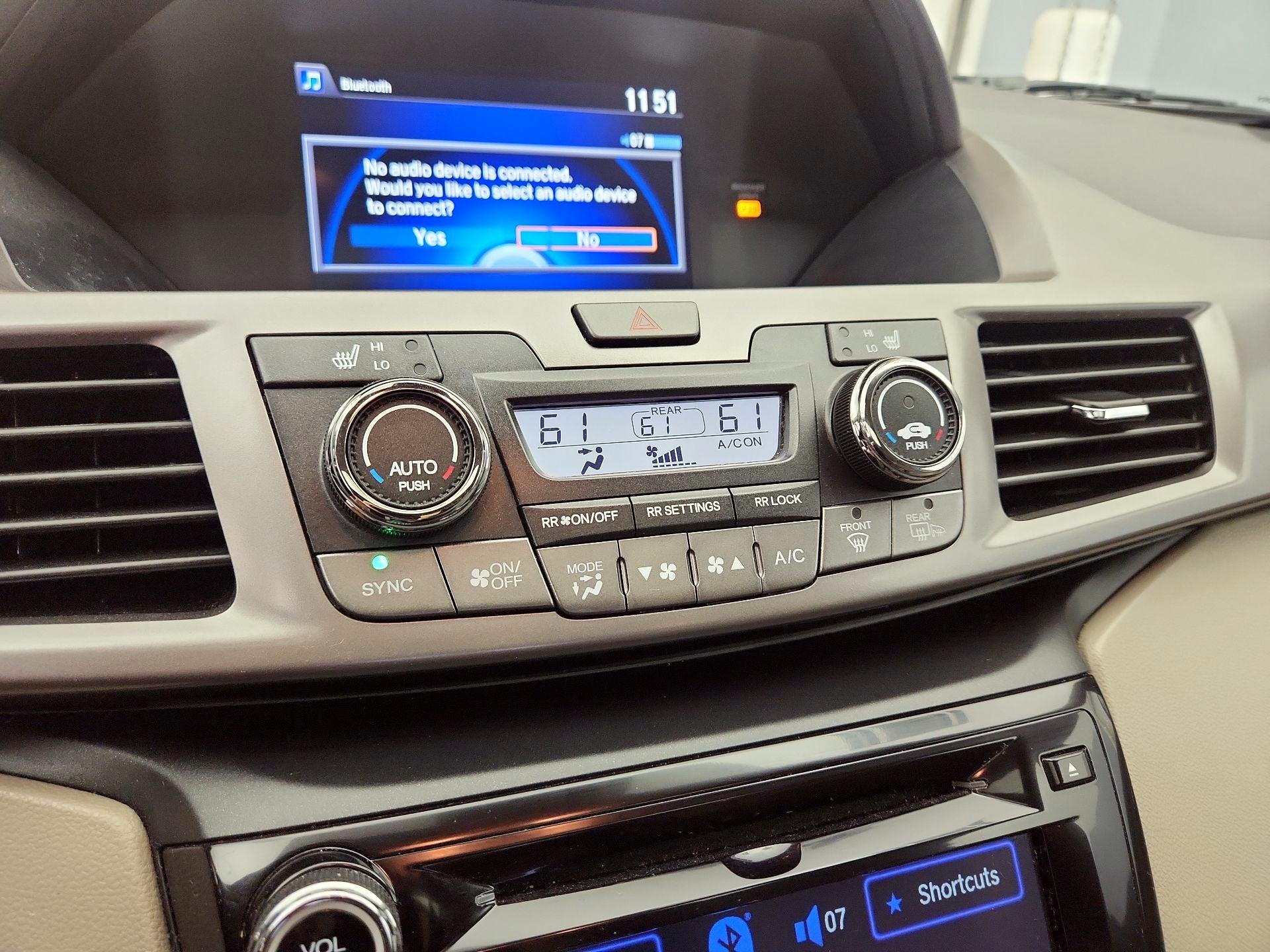 Thumbnail: 2015 Honda Odyssey - 16