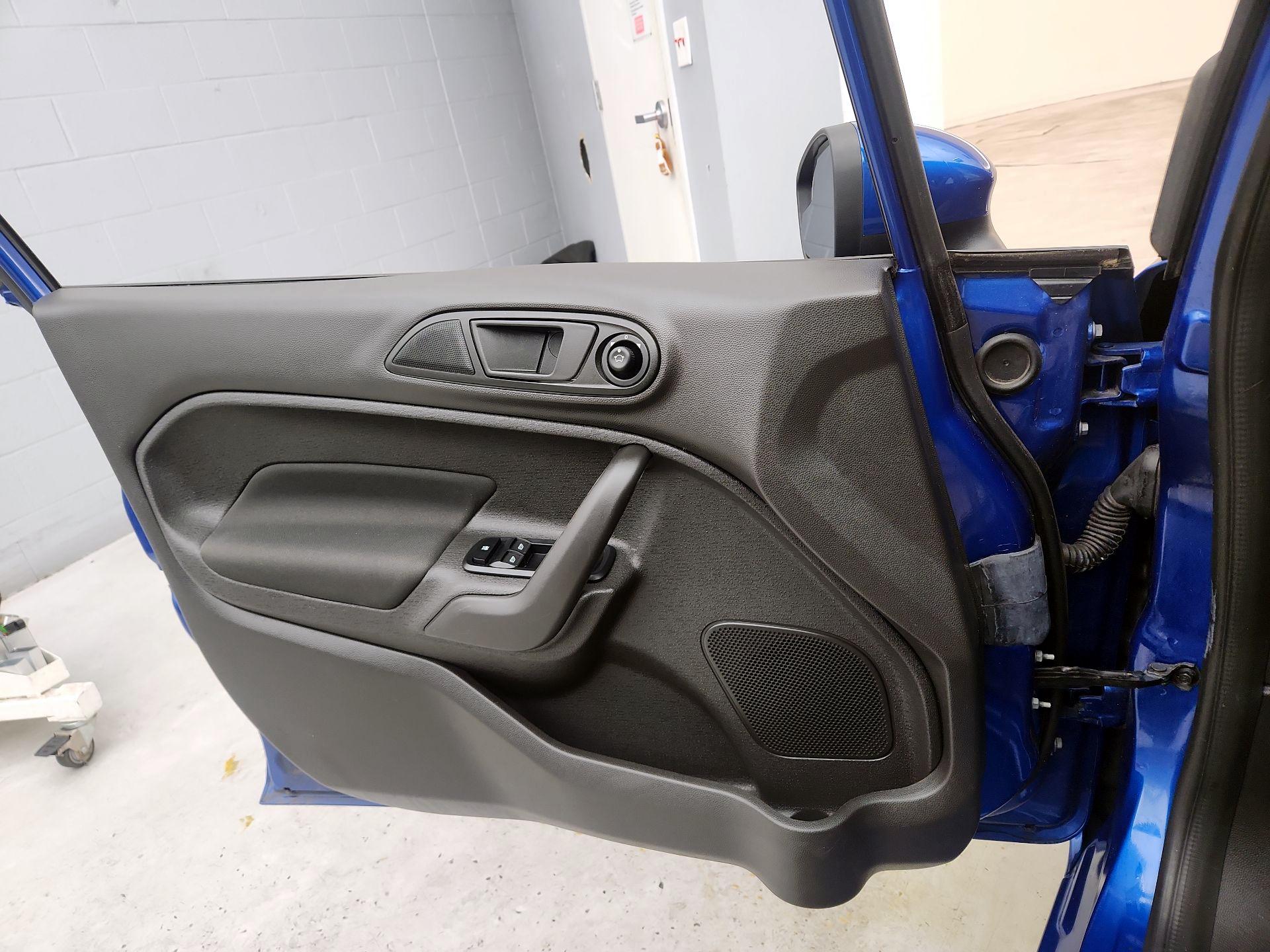Thumbnail: 2019 Ford Fiesta - 12
