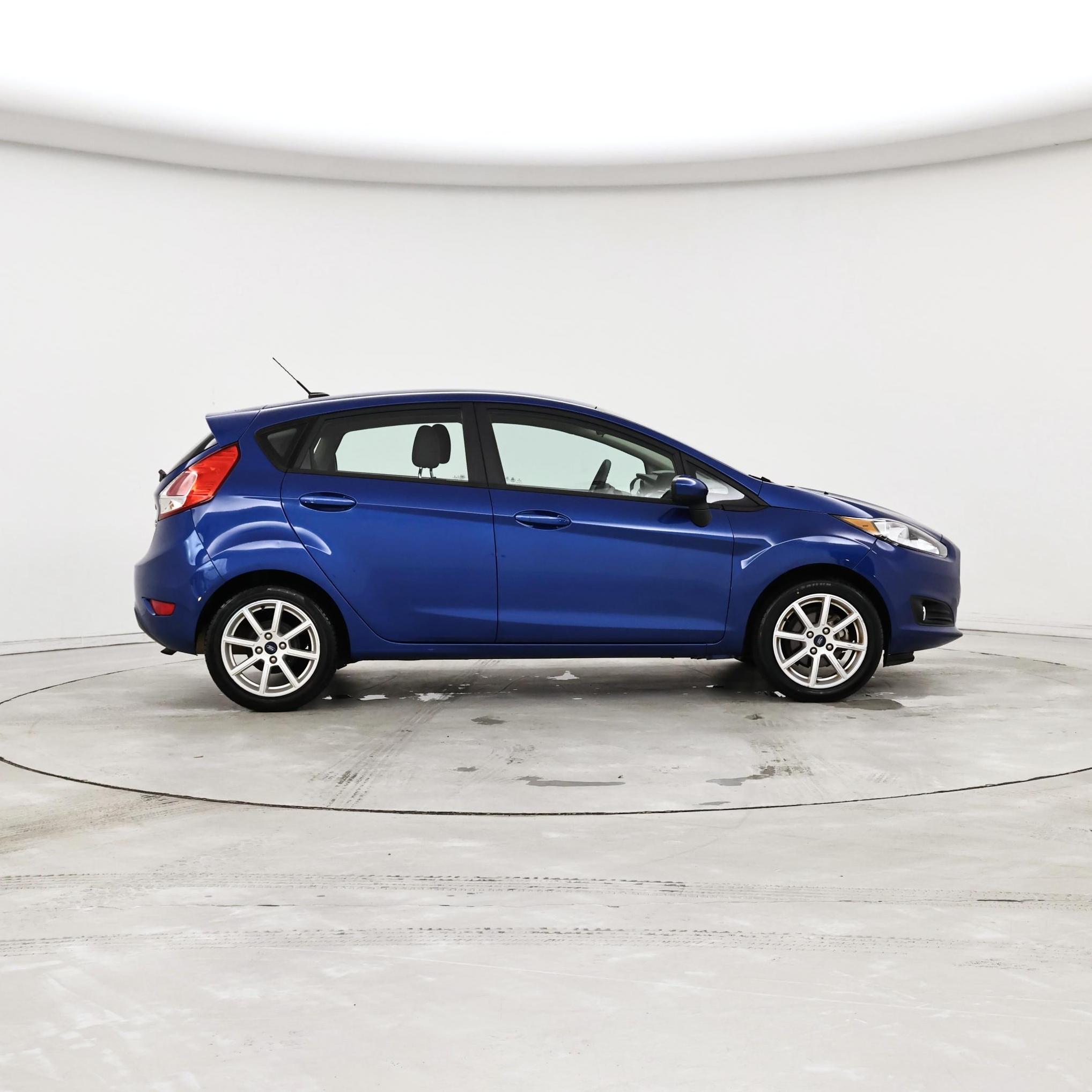 Thumbnail: 2019 Ford Fiesta - 7